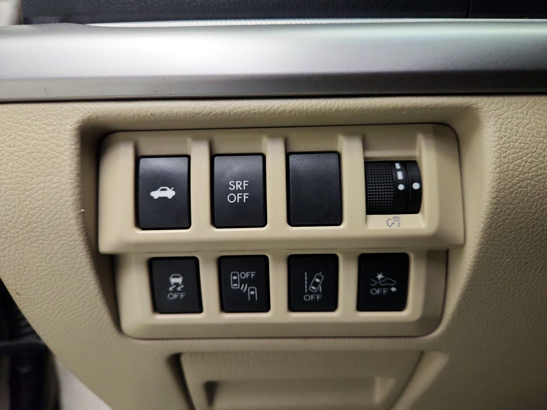 Thumbnail: 2015 Subaru Legacy - 13