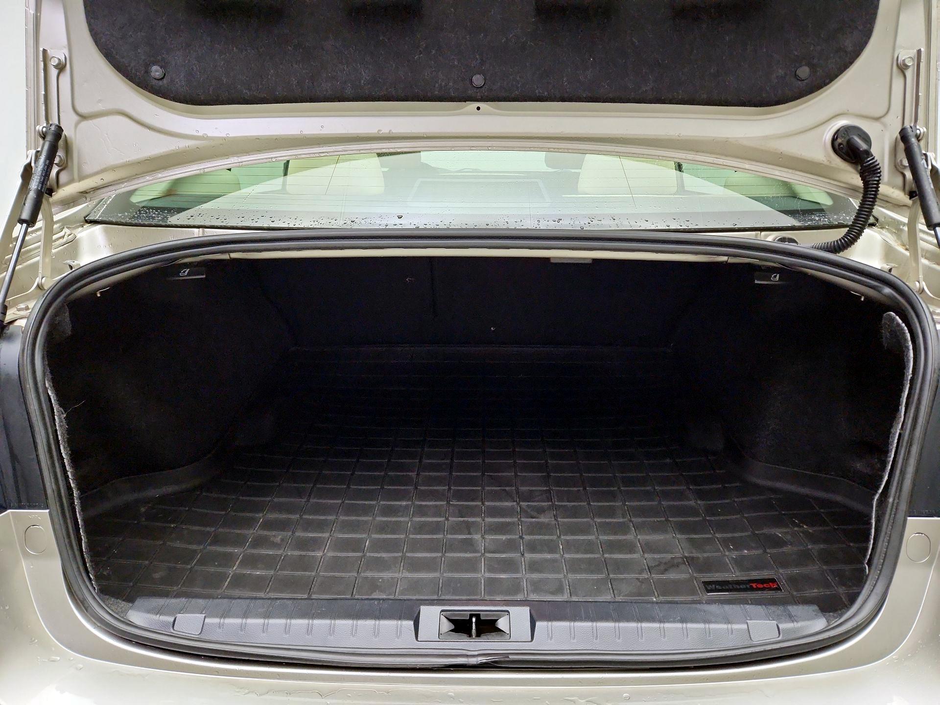 Thumbnail: 2015 Subaru Legacy - 20