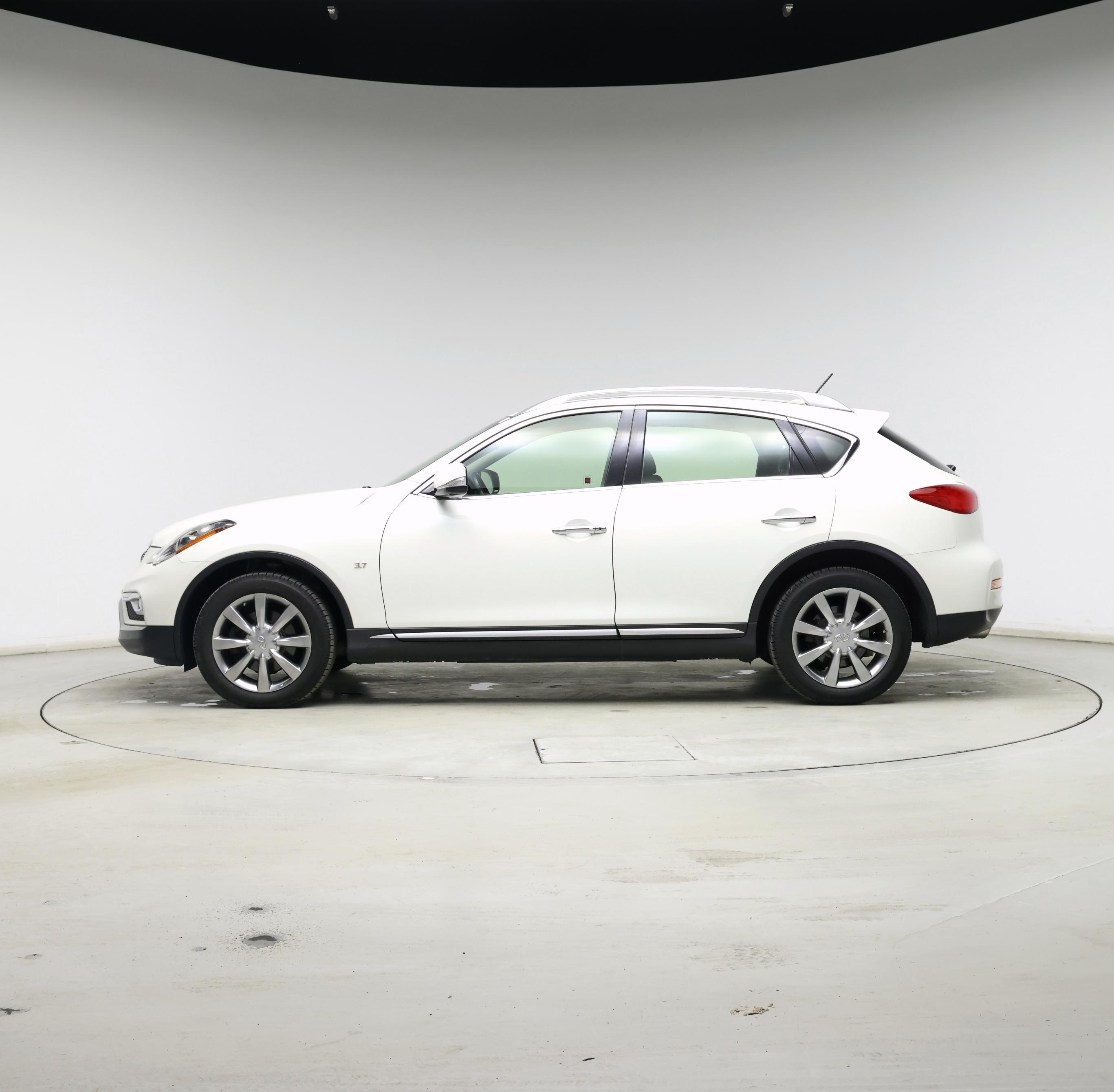 Thumbnail: 2017 INFINITI QX50 - 3