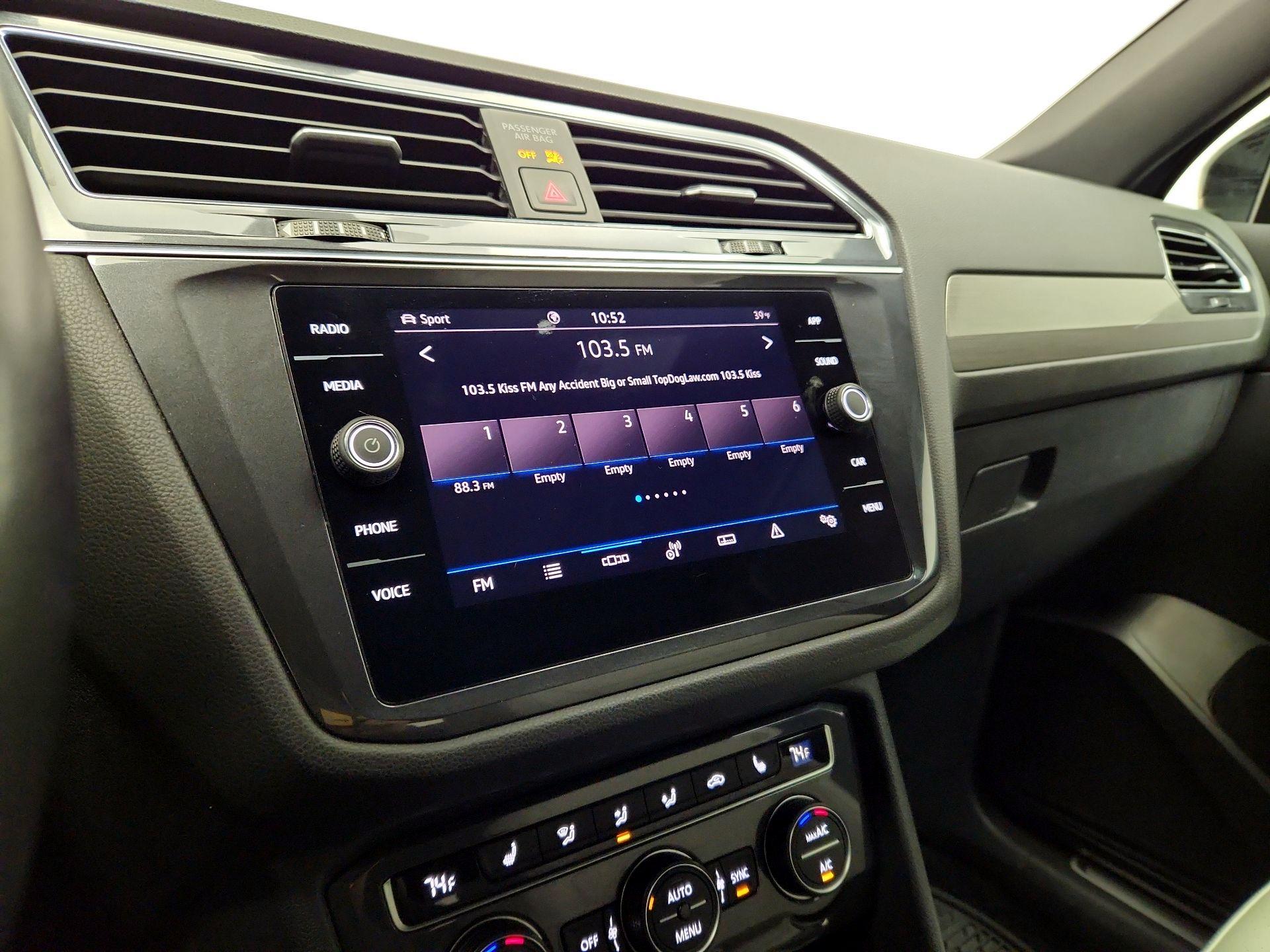 Thumbnail: 2021 Volkswagen Tiguan - 15