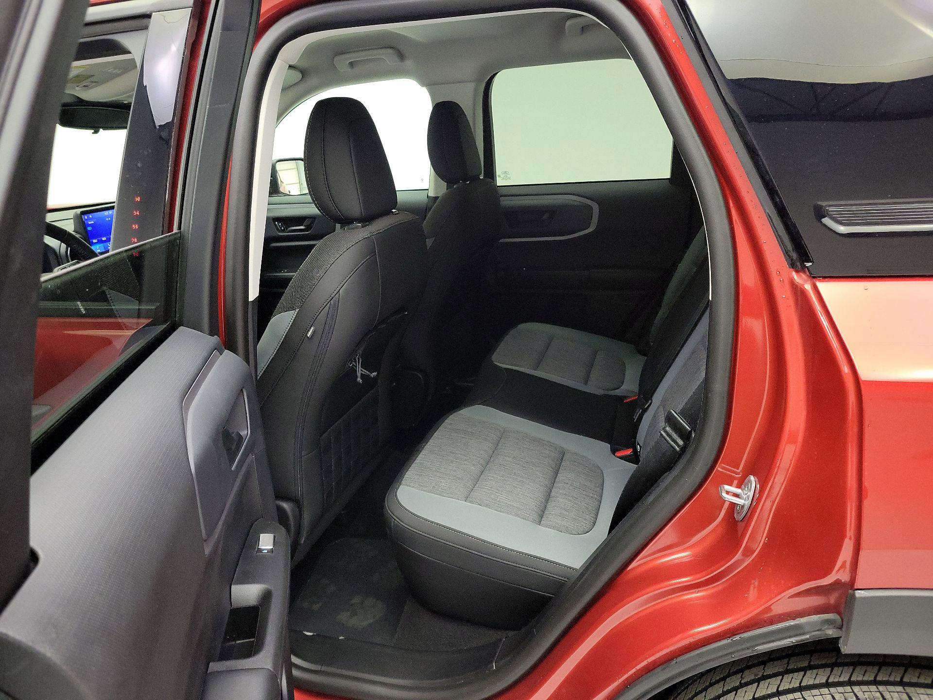 Thumbnail: 2022 Ford Bronco Sport - 18