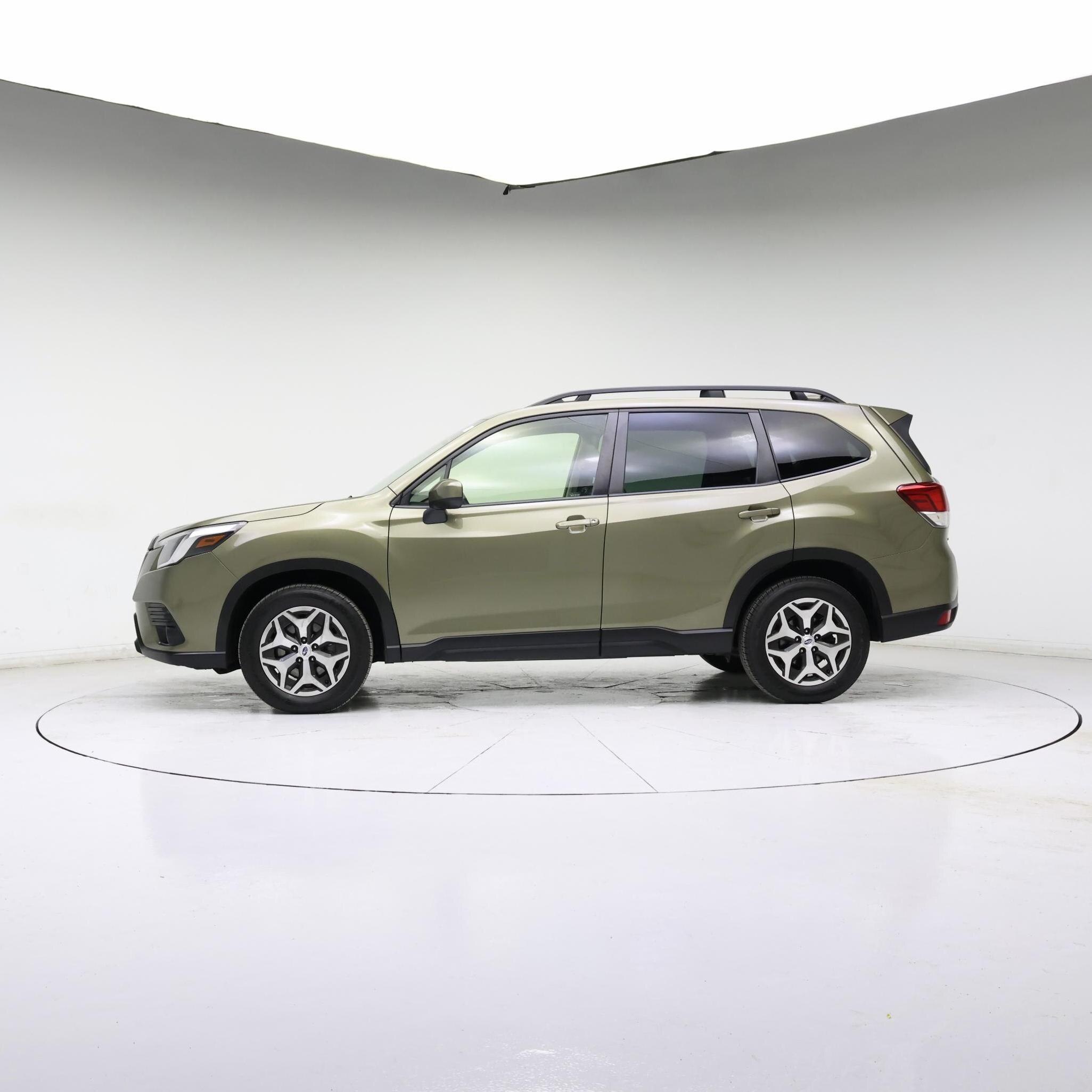 Thumbnail: 2023 Subaru Forester - 3