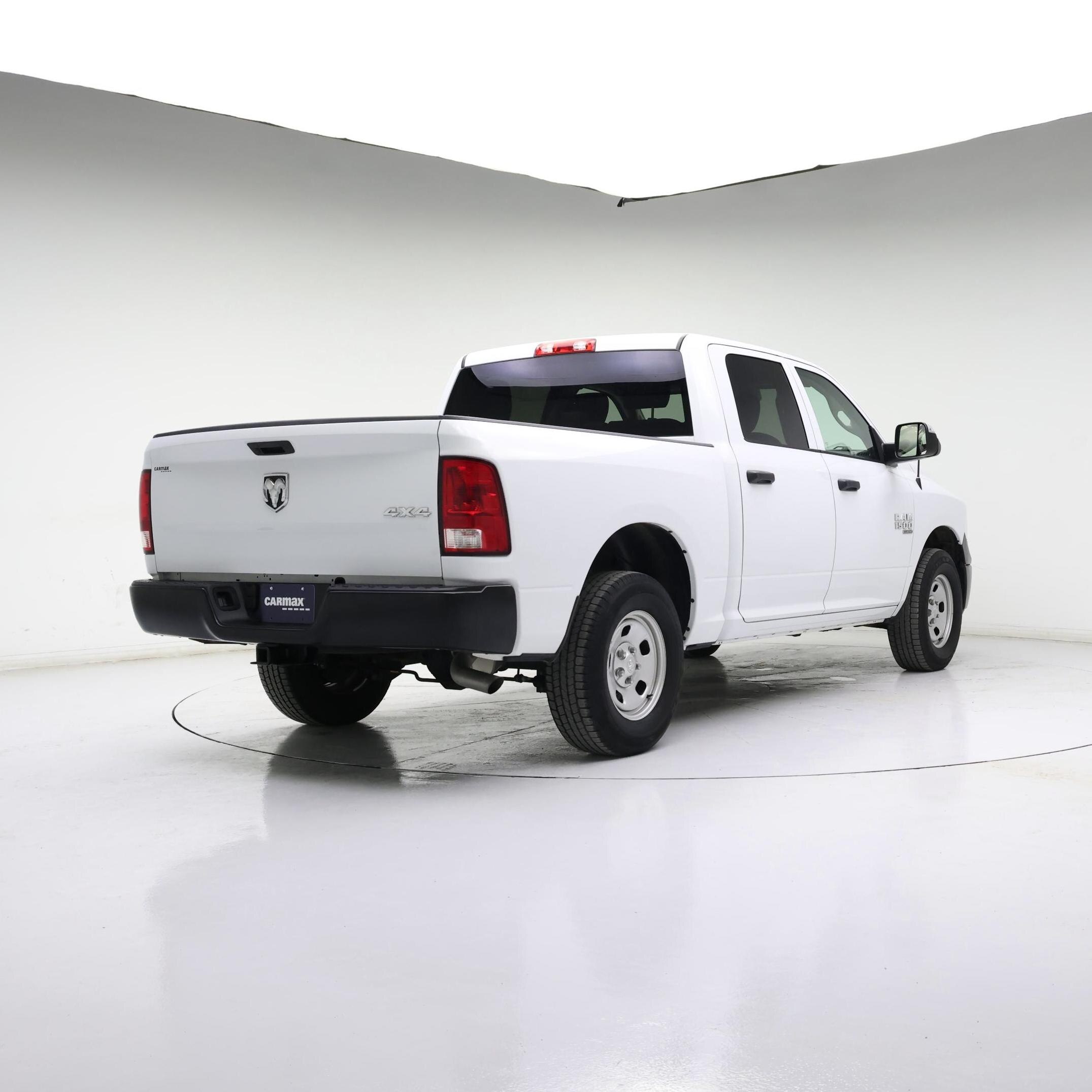 Thumbnail: 2022 RAM 1500 Classic - 4