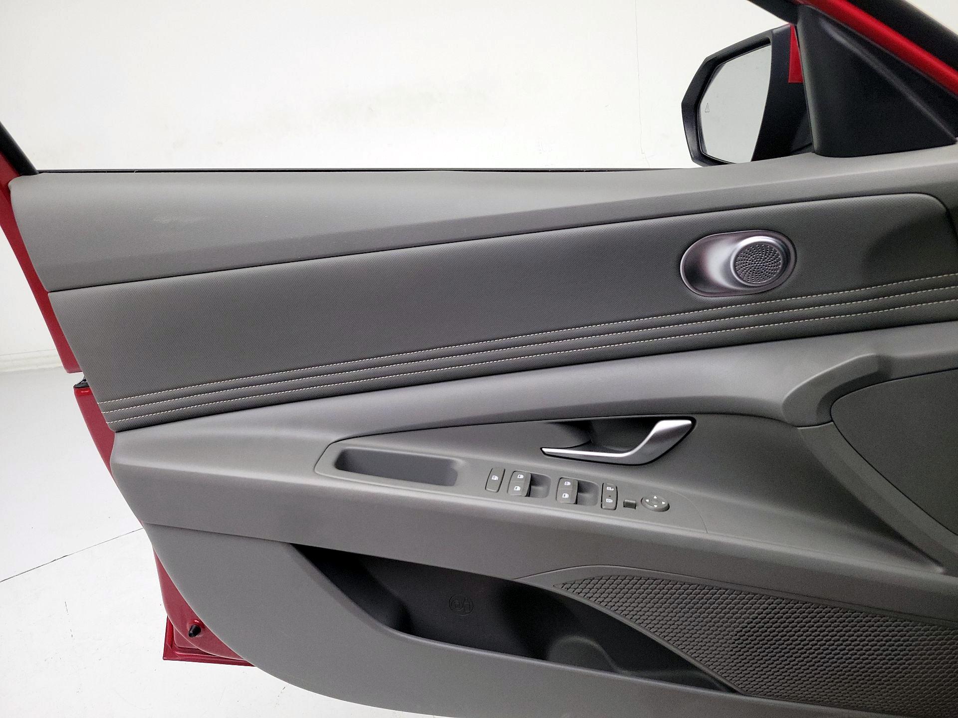 Thumbnail: 2023 Hyundai Elantra - 12