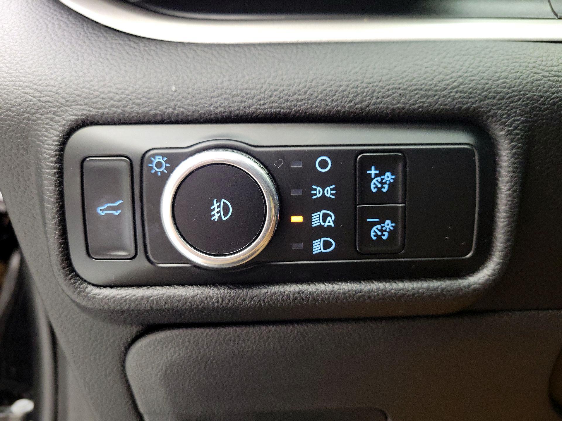 Thumbnail: 2023 Ford Explorer - 13