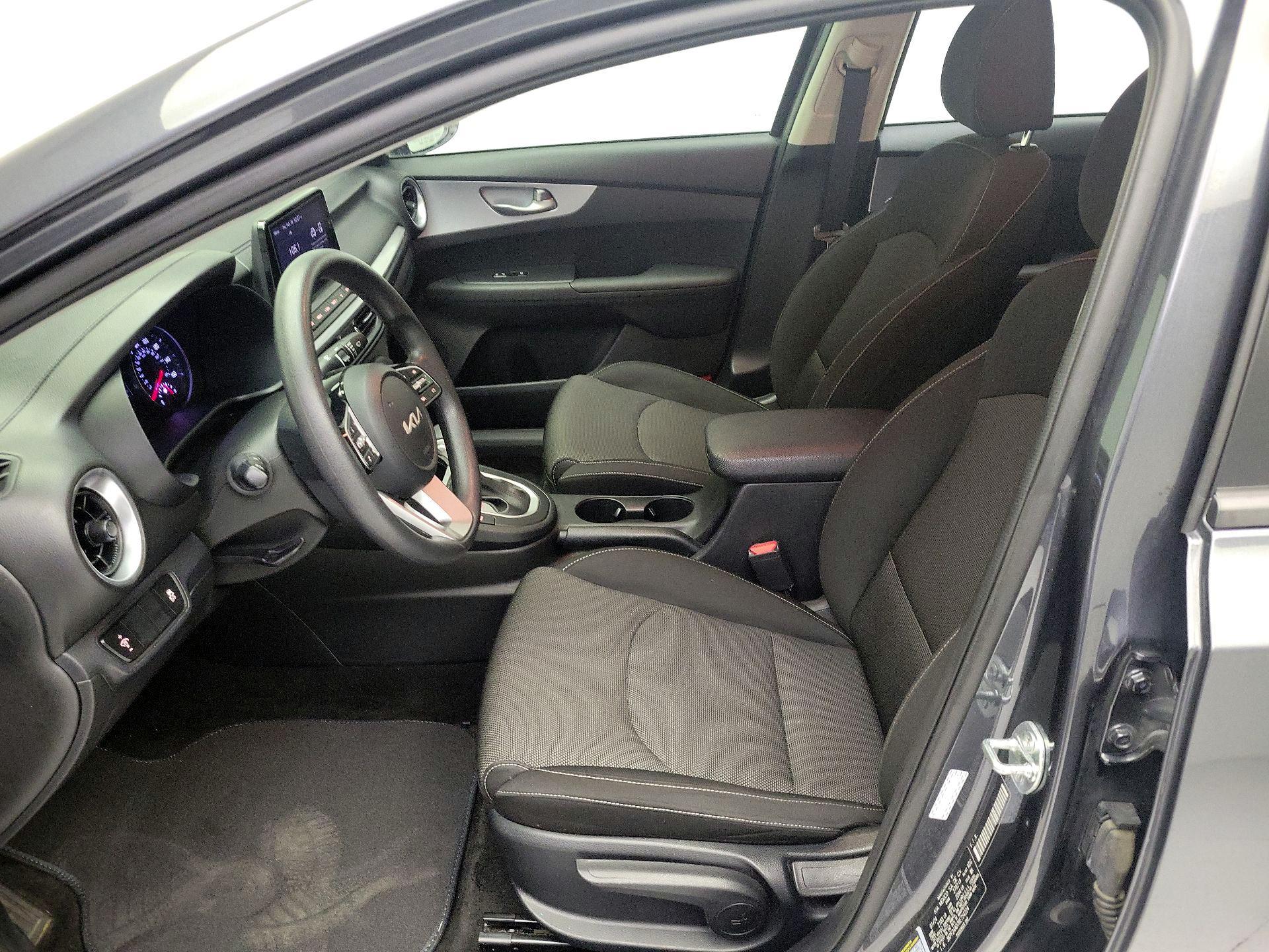 Thumbnail: 2024 Kia Forte - 11