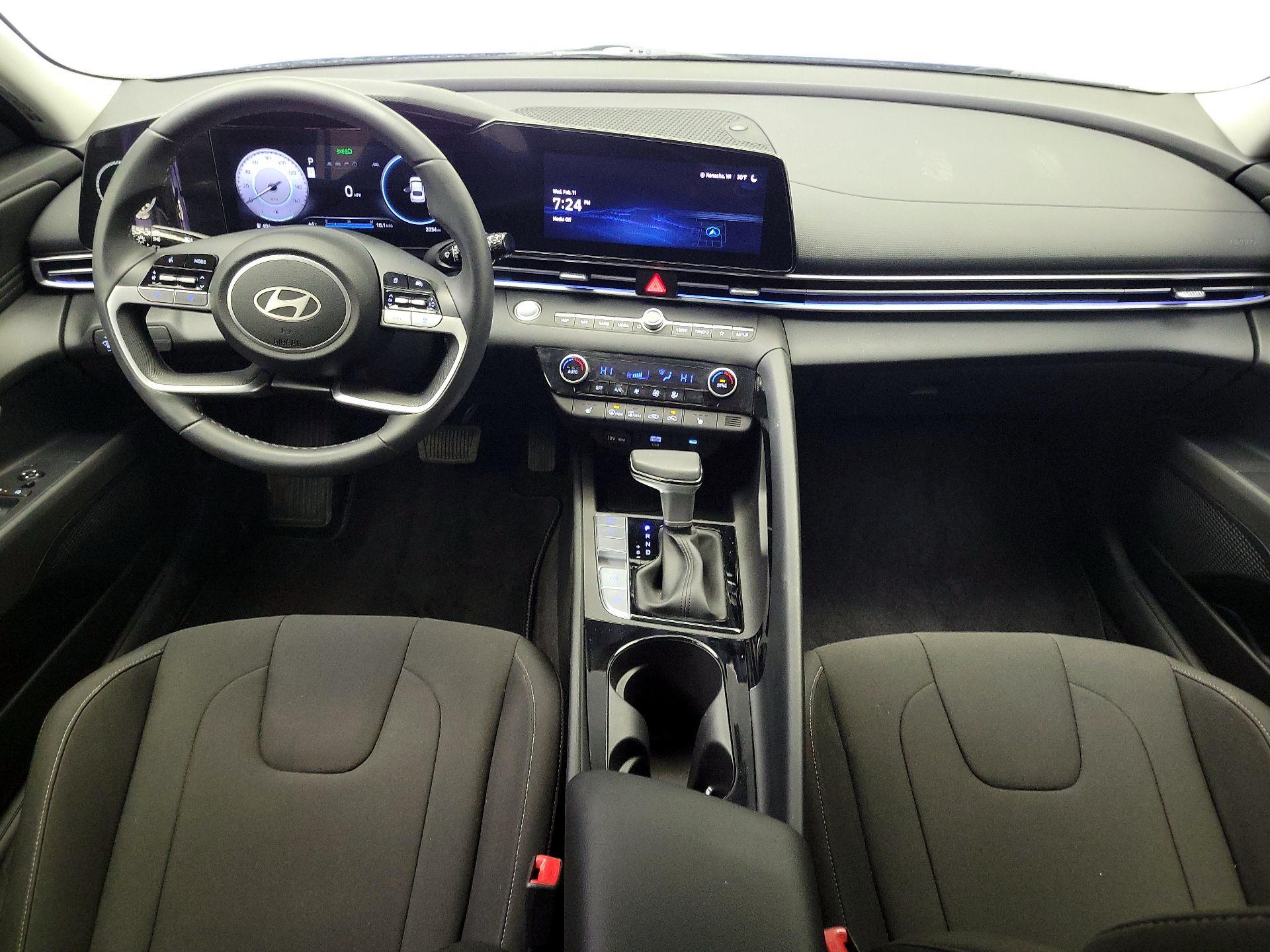 Thumbnail: 2024 Hyundai Elantra - 9