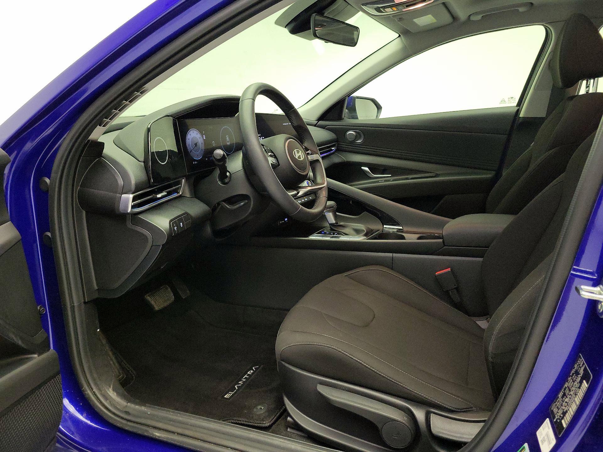 Thumbnail: 2024 Hyundai Elantra - 11