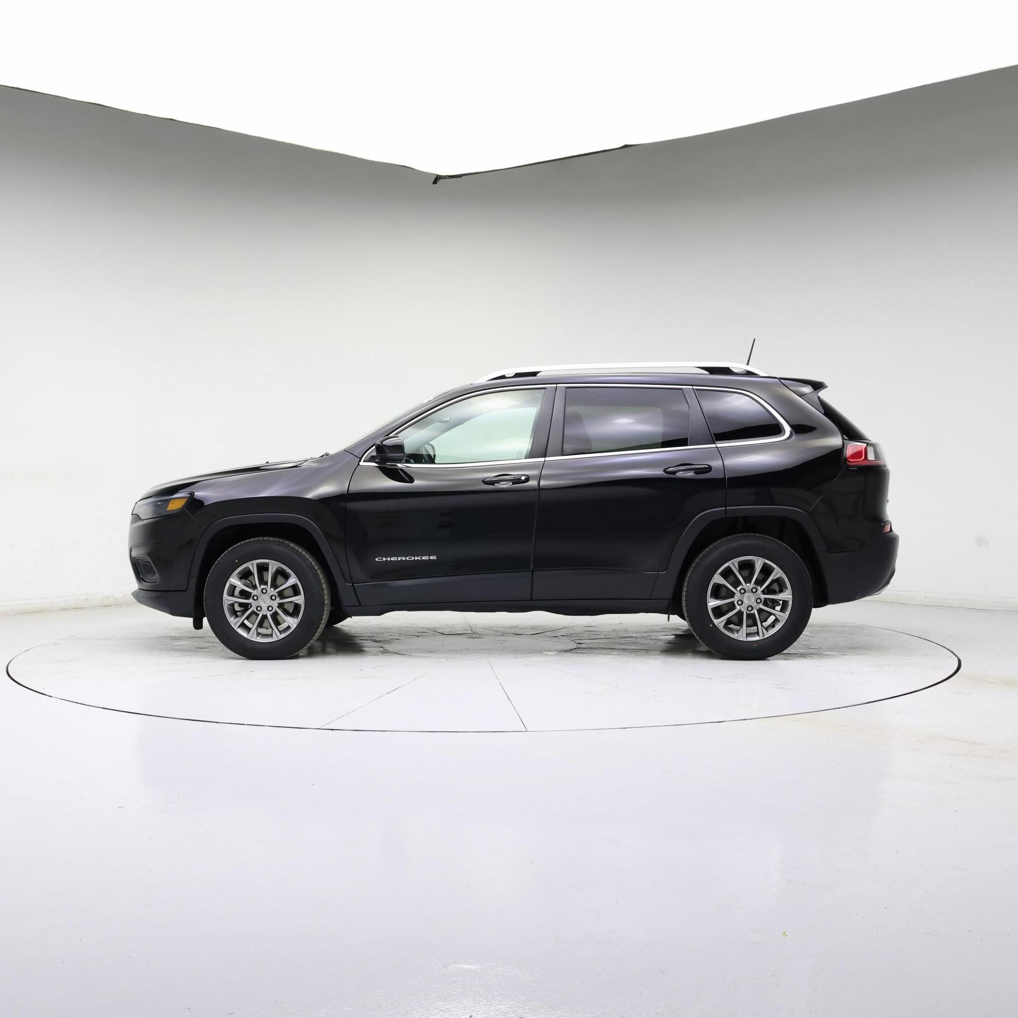 Thumbnail: 2021 Jeep Cherokee - 3