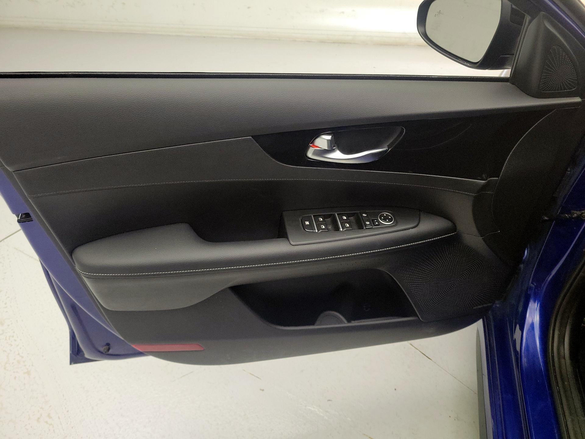 Thumbnail: 2024 Kia Forte - 12