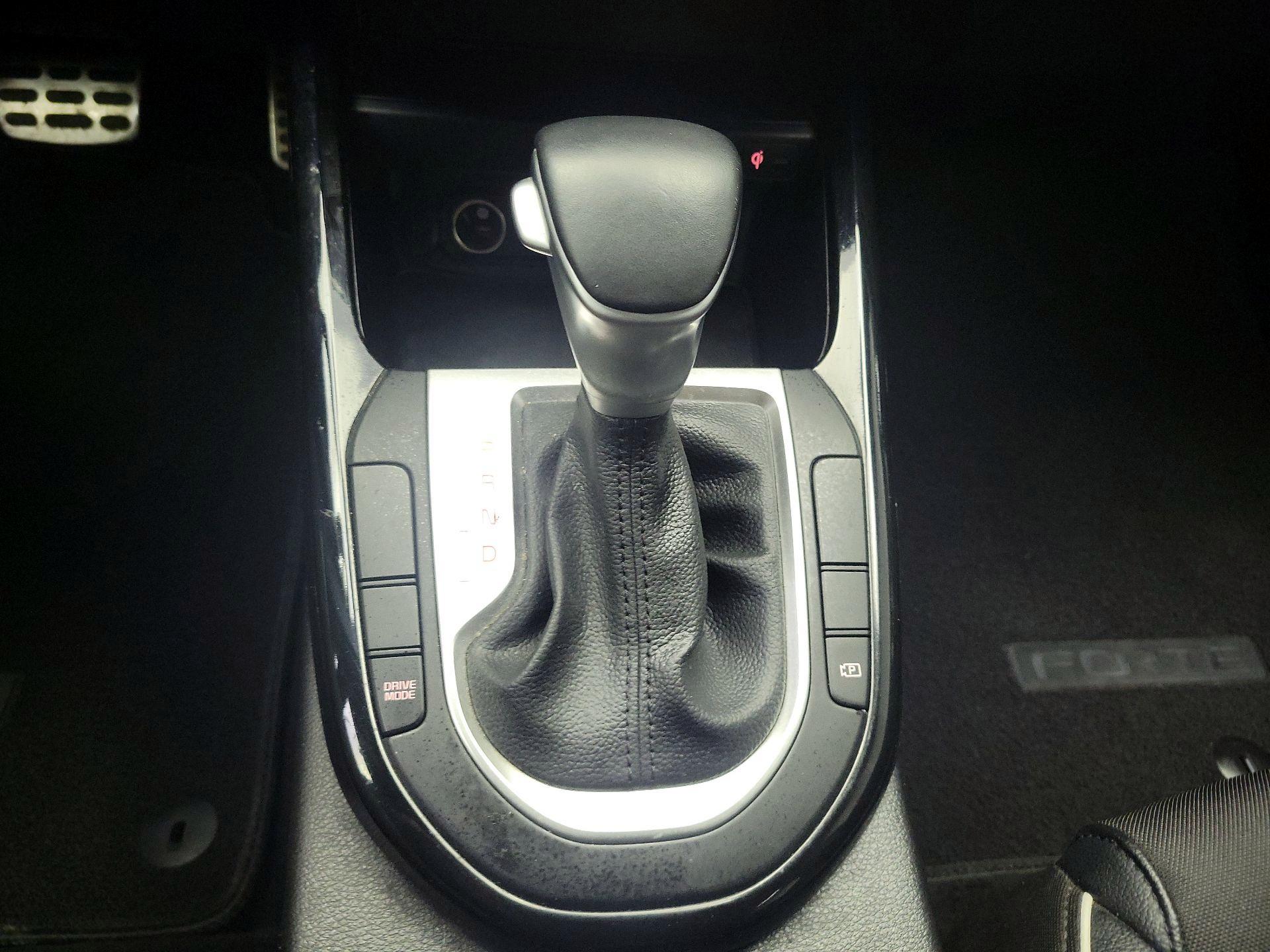 Thumbnail: 2024 Kia Forte - 18