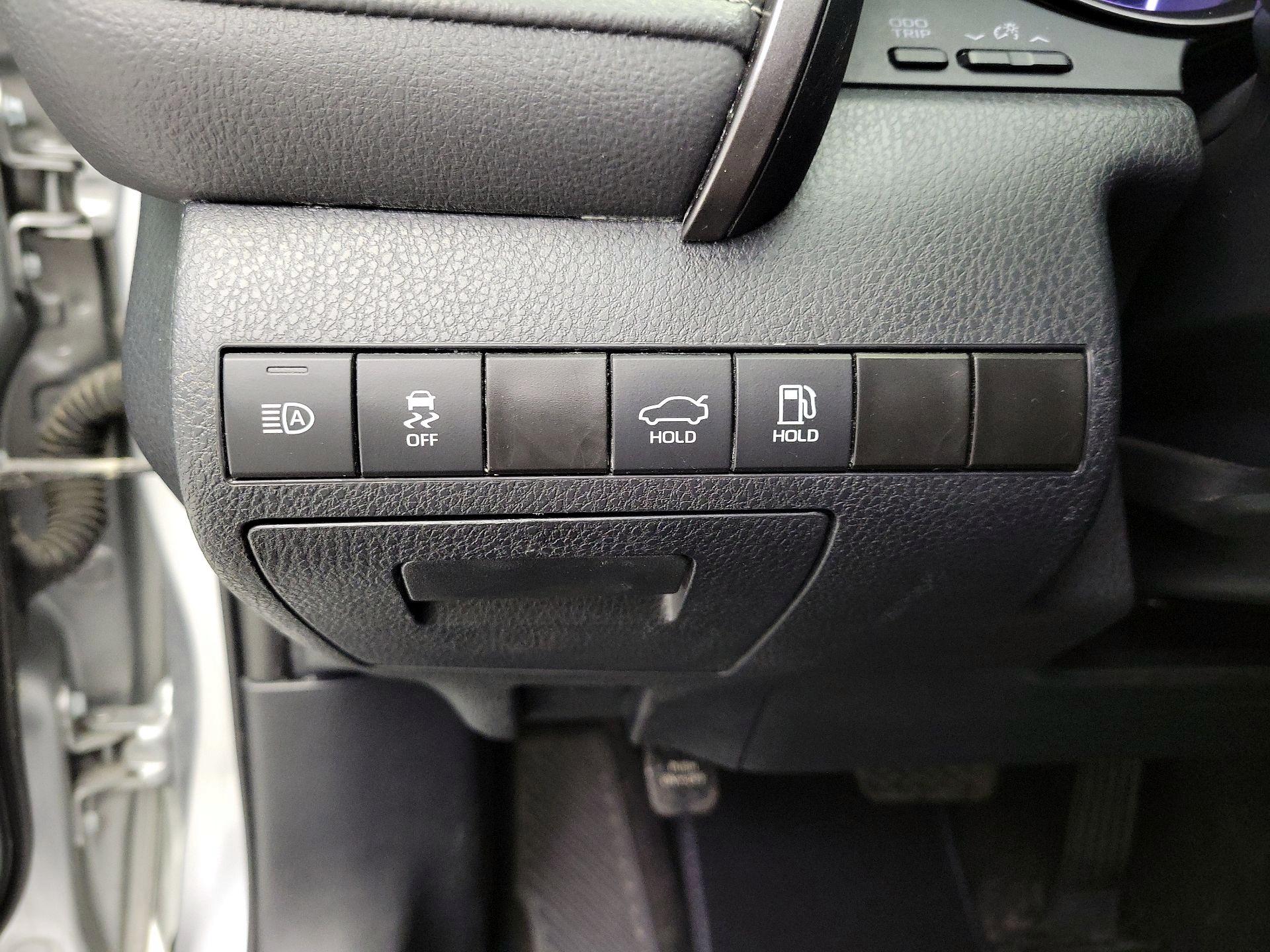 Thumbnail: 2024 Toyota Camry - 13