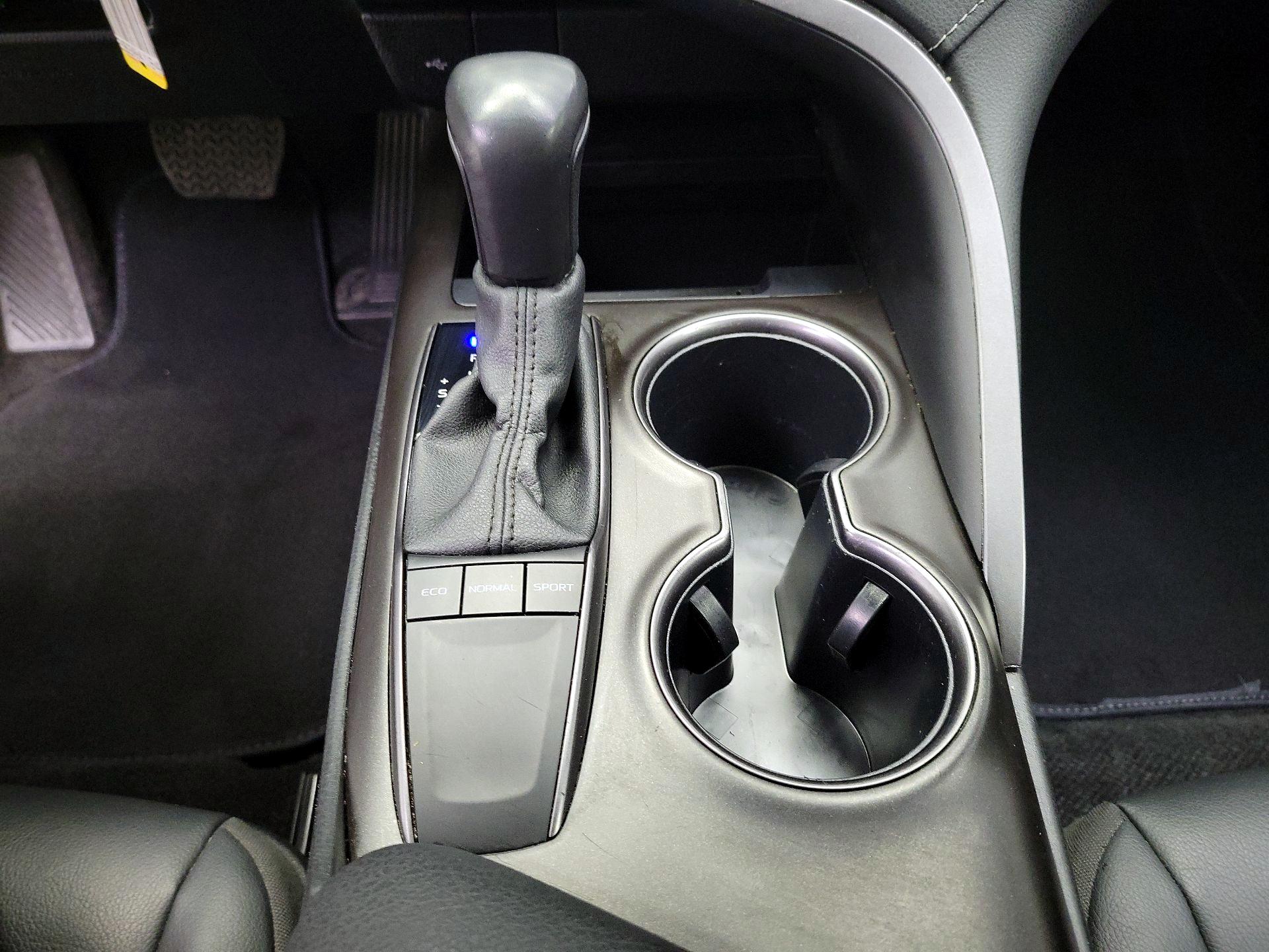 Thumbnail: 2024 Toyota Camry - 17