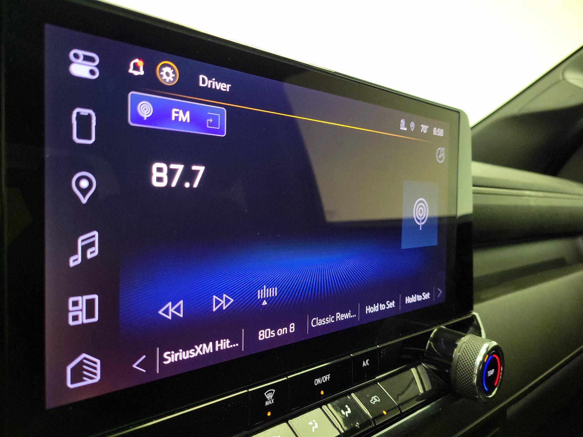 Thumbnail: 2023 Chevrolet Colorado - 15