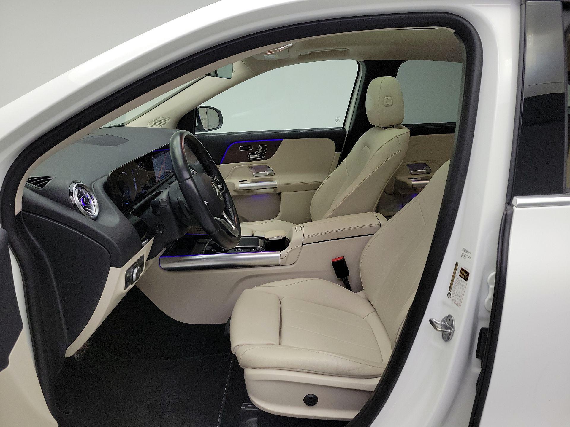 Thumbnail: 2023 Mercedes-Benz GLA - 11