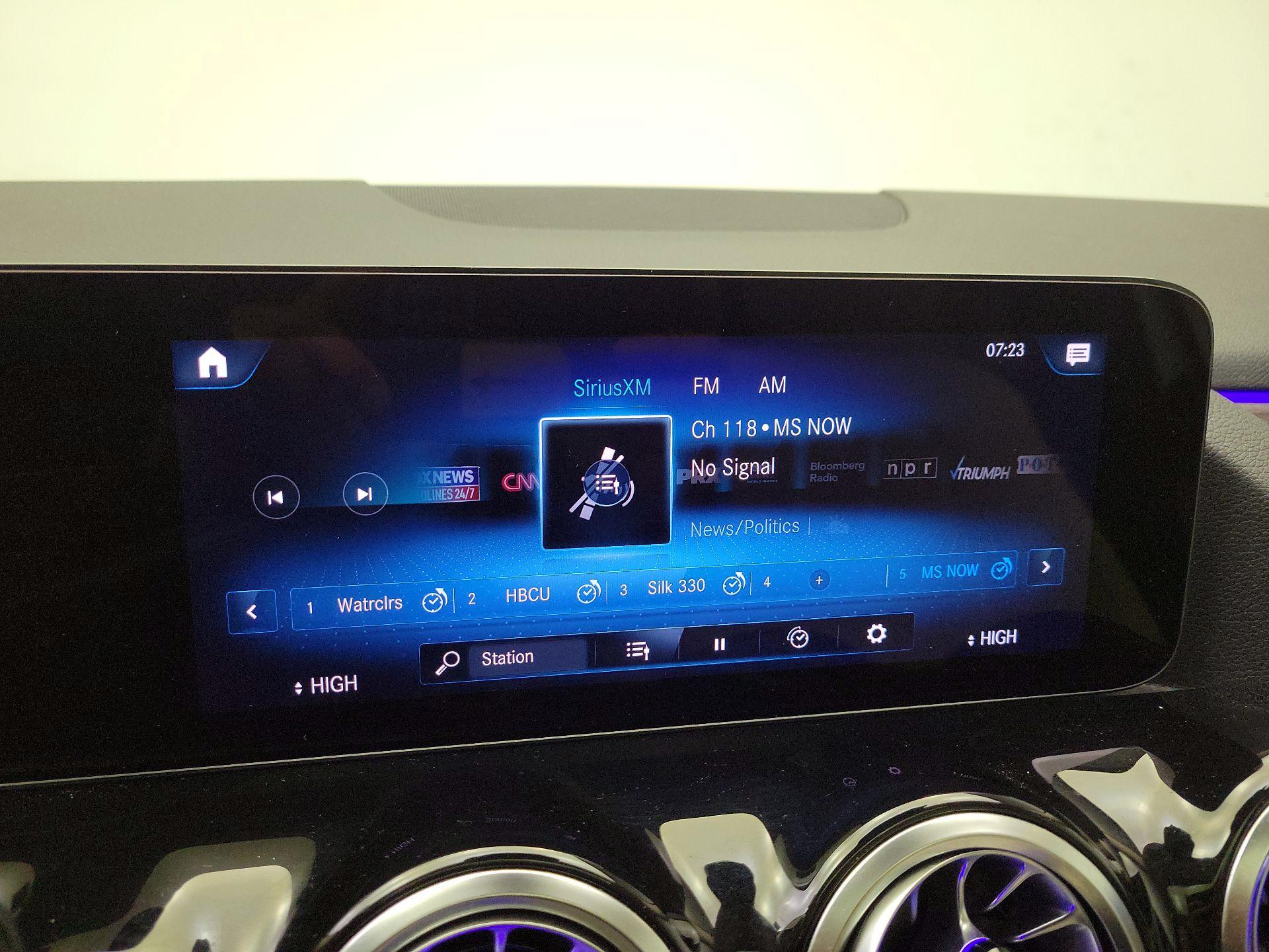 Thumbnail: 2023 Mercedes-Benz GLA - 16