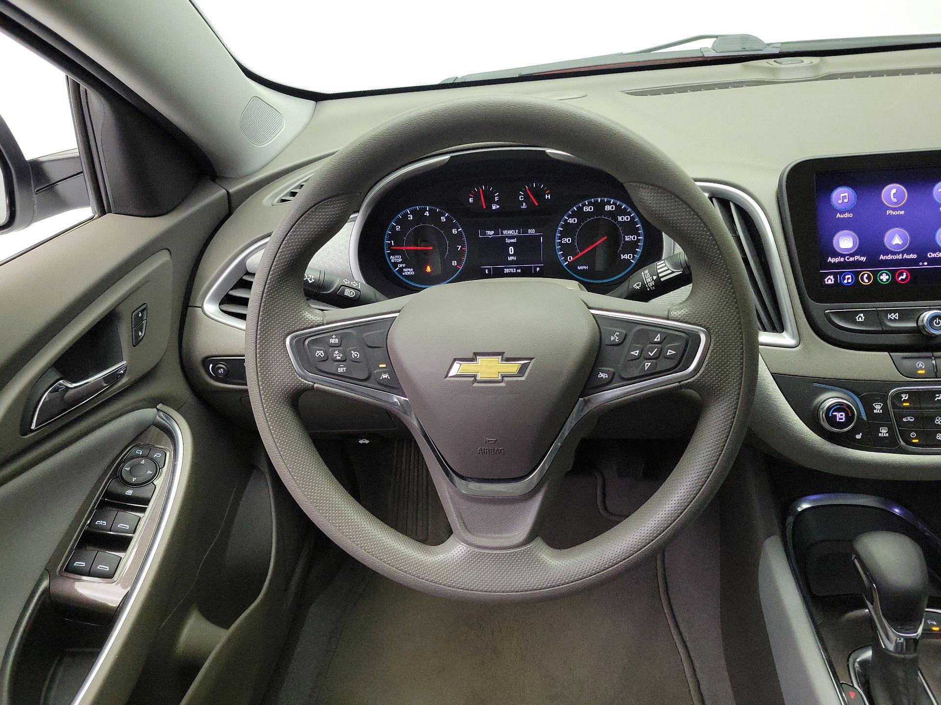 Thumbnail: 2022 Chevrolet Malibu - 10