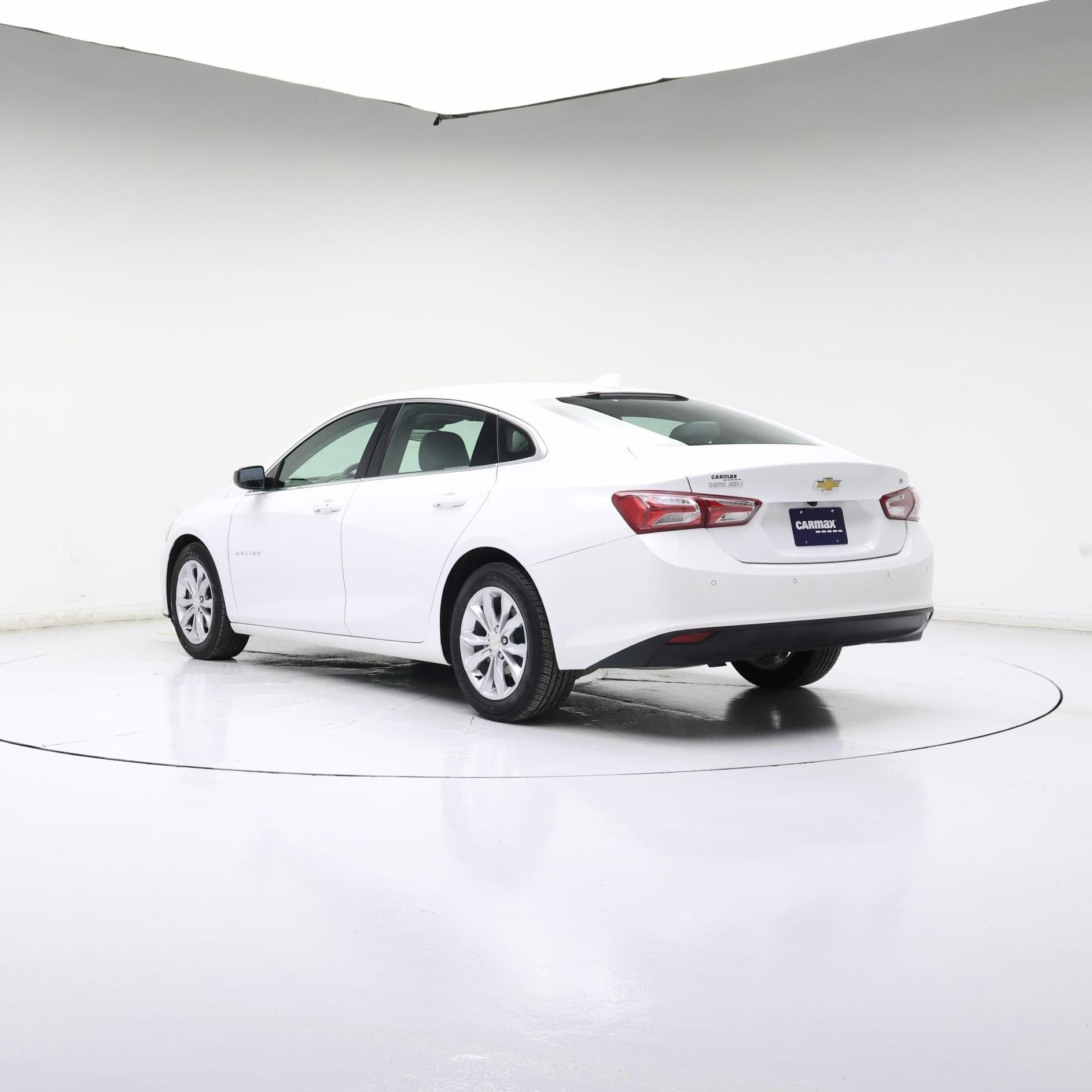 Thumbnail: 2022 Chevrolet Malibu - 2