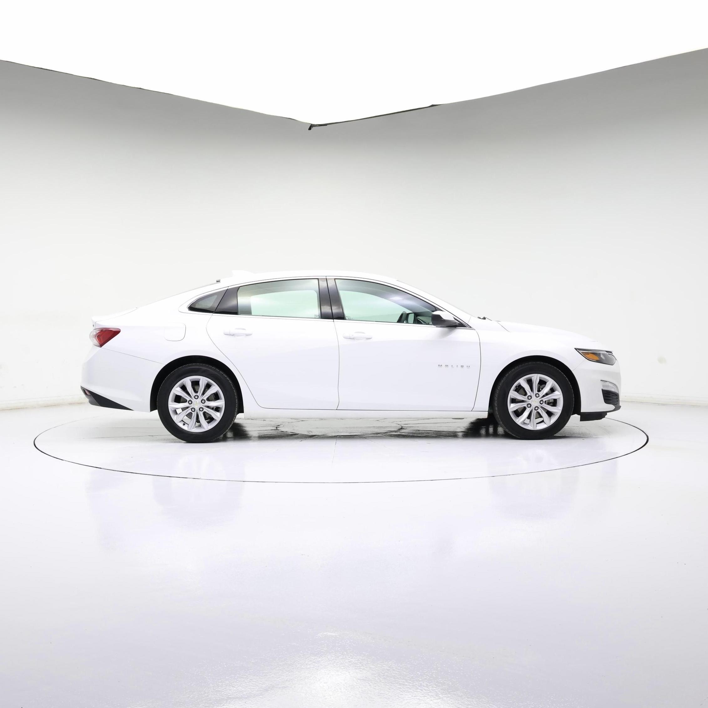 Thumbnail: 2022 Chevrolet Malibu - 7