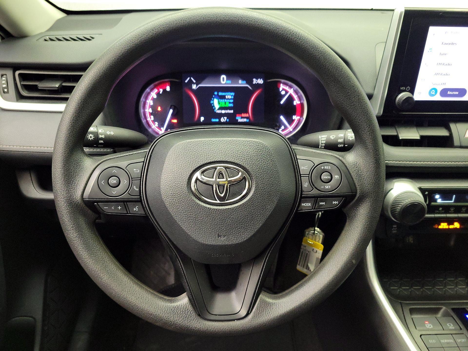 Thumbnail: 2024 Toyota RAV4 - 10