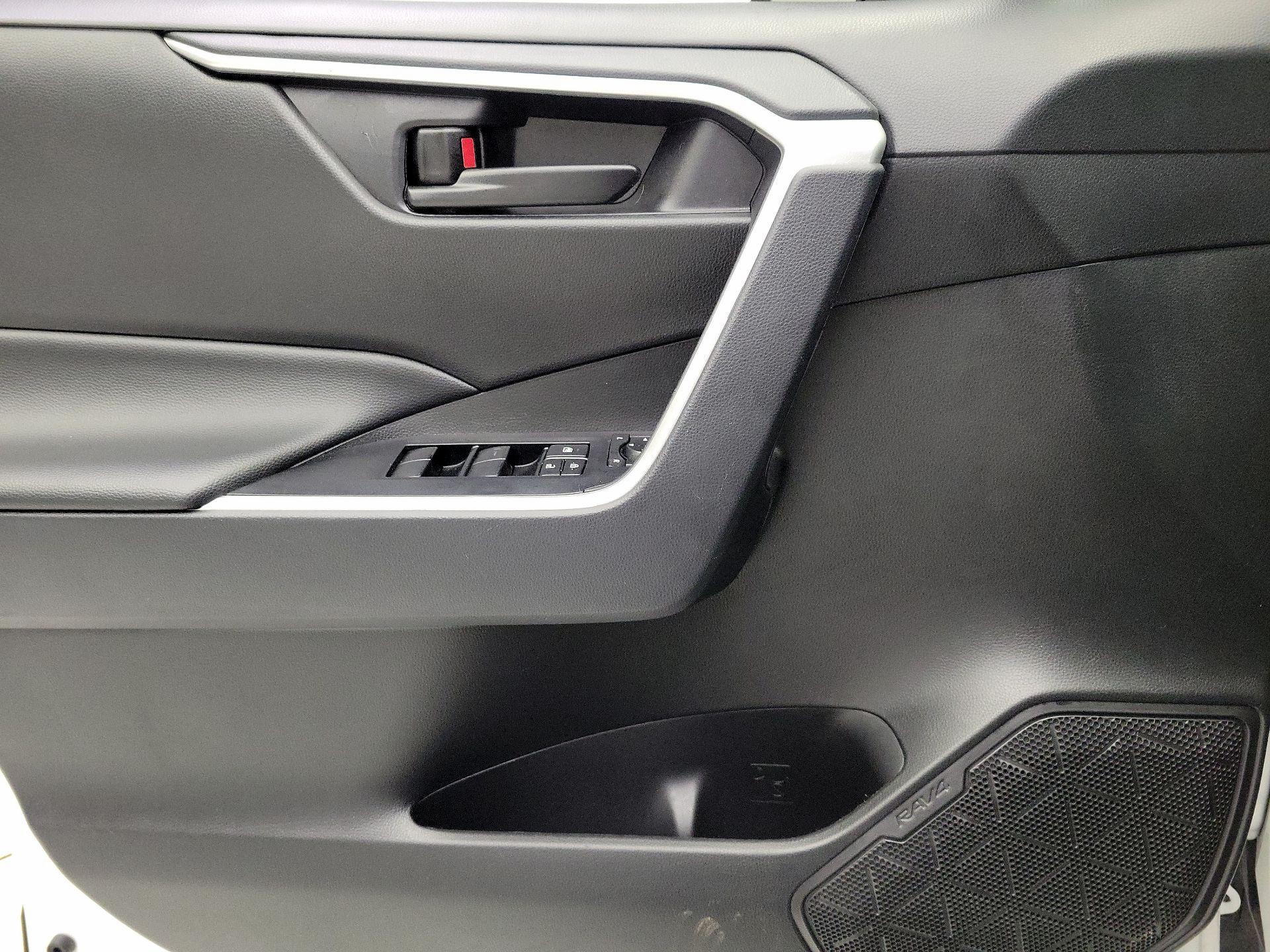 Thumbnail: 2024 Toyota RAV4 - 12