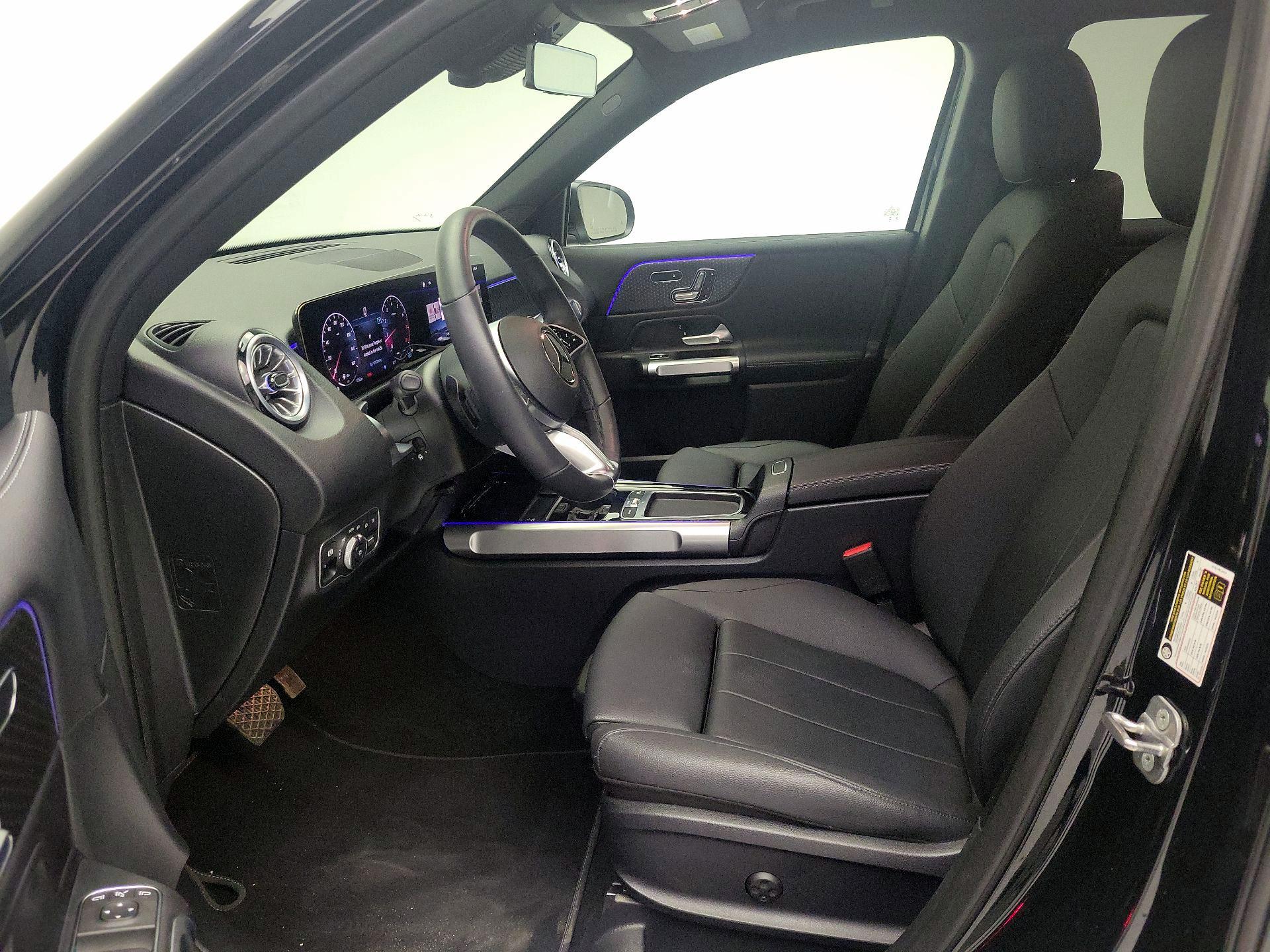 Thumbnail: 2025 Mercedes-Benz GLB - 11