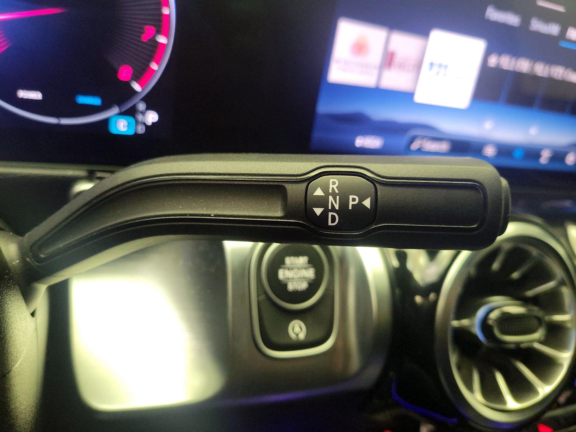 Thumbnail: 2025 Mercedes-Benz GLB - 16