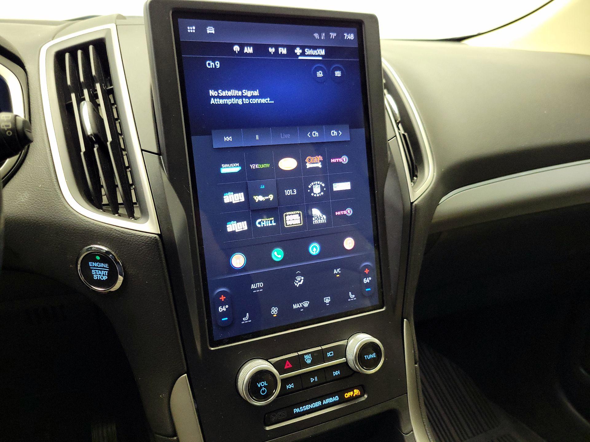 Thumbnail: 2021 Ford Edge - 16