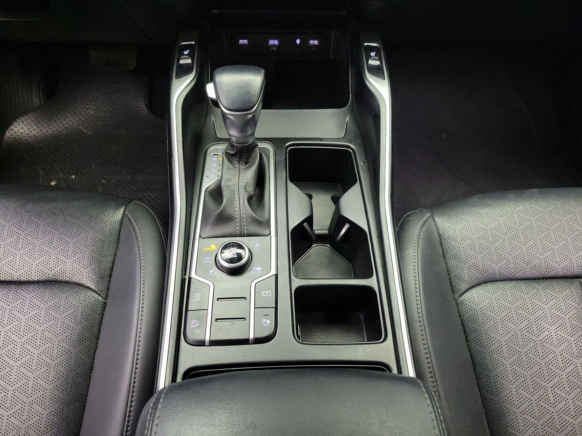 Thumbnail: 2023 Kia Sorento - 17