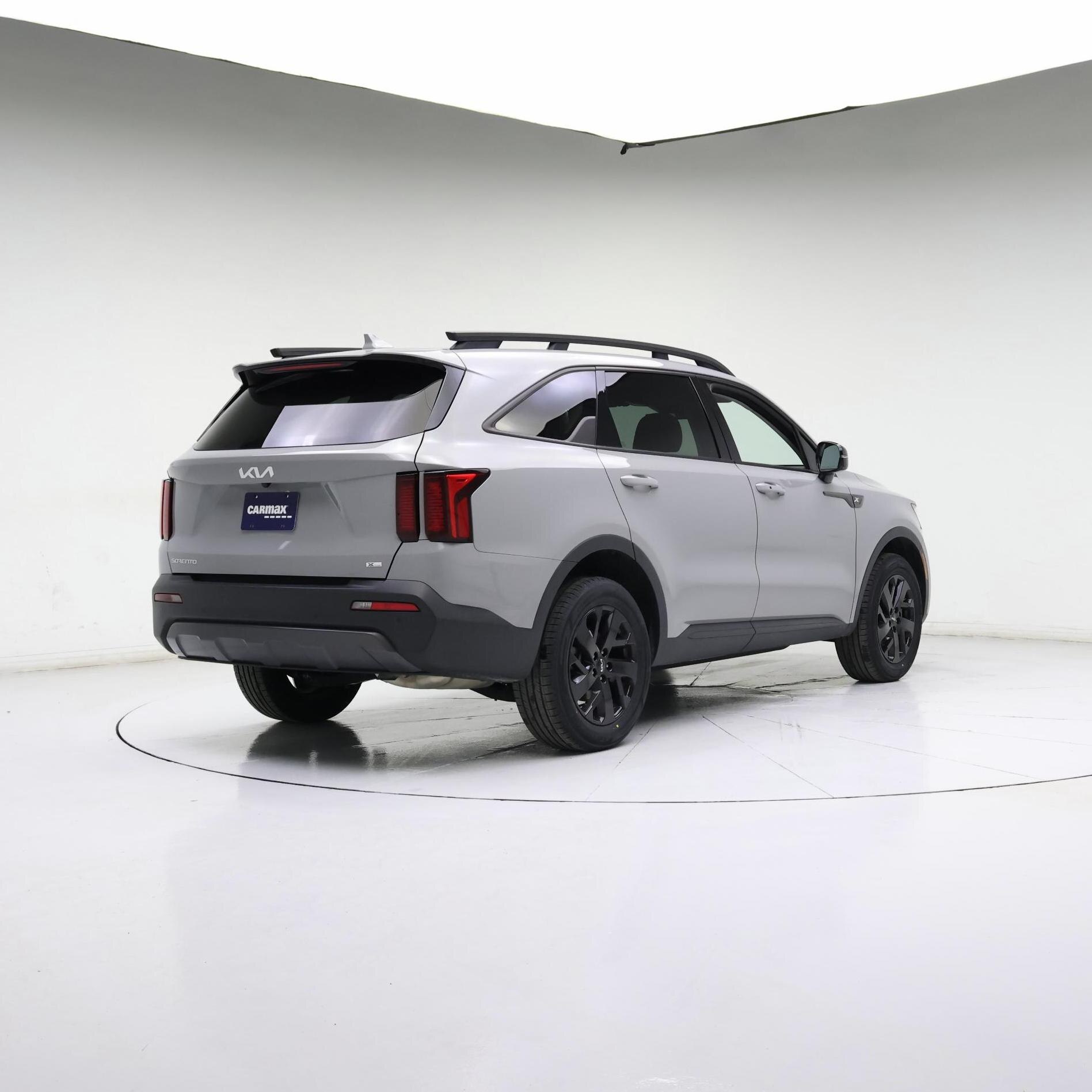 Thumbnail: 2023 Kia Sorento - 8