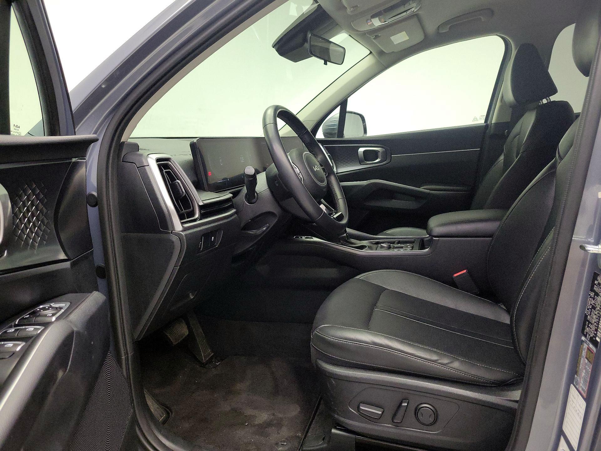 Thumbnail: 2024 Kia Sorento - 11