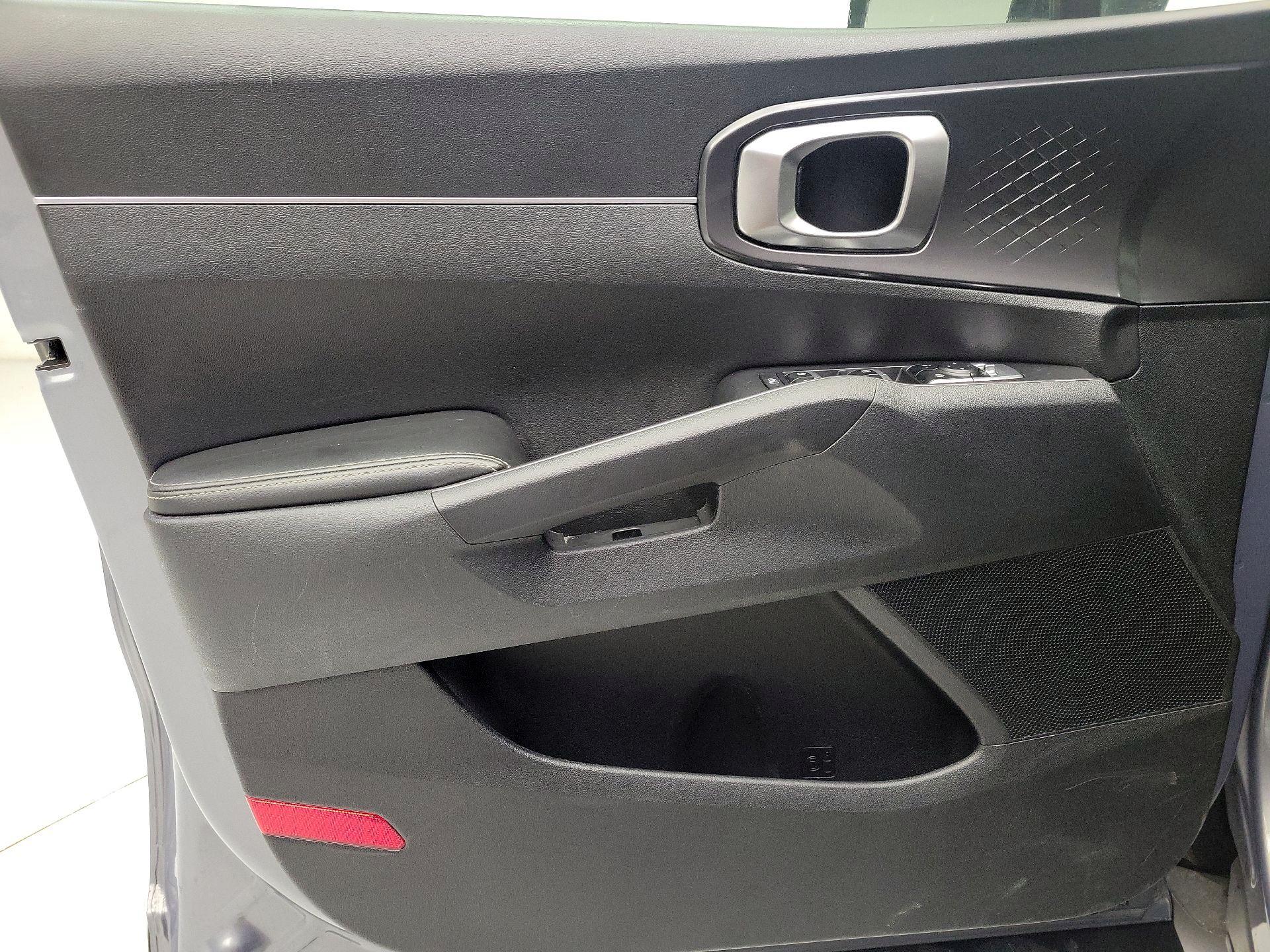 Thumbnail: 2024 Kia Sorento - 12