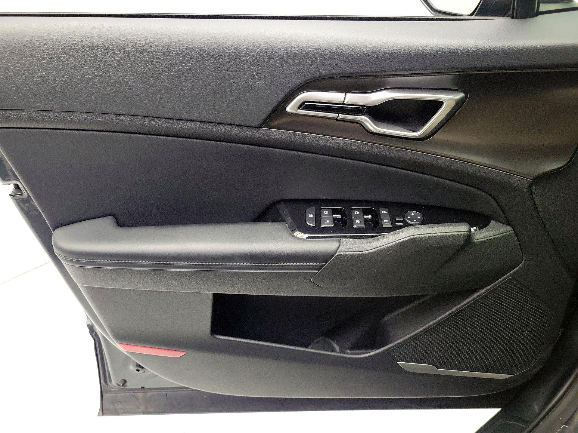 Thumbnail: 2025 Kia Sportage - 12