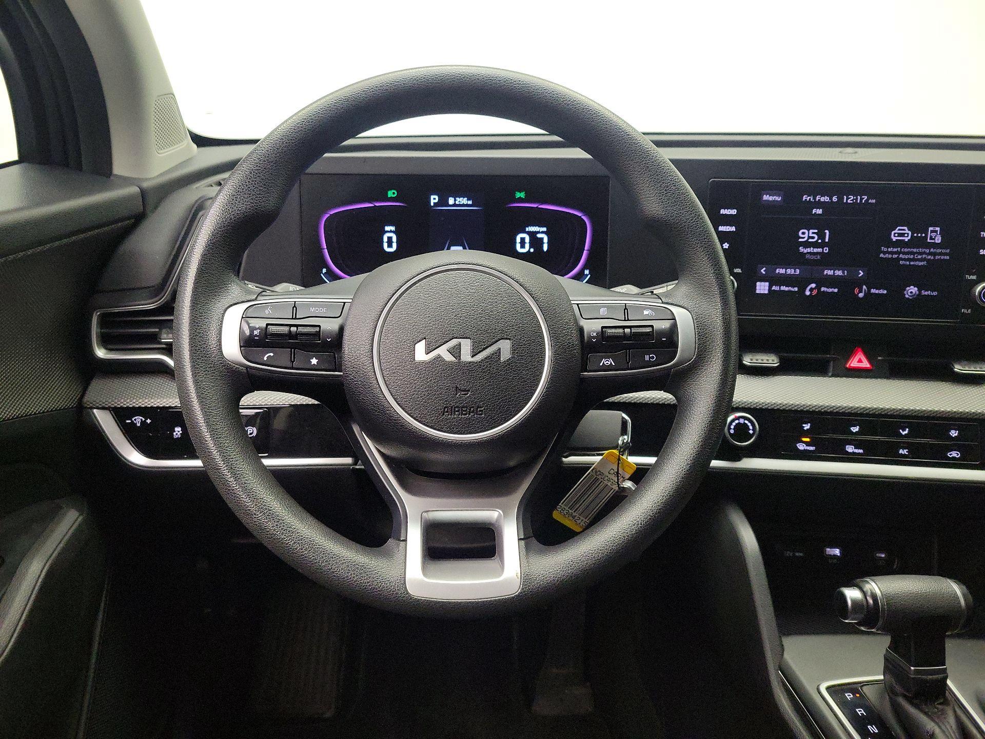 Thumbnail: 2023 Kia Sportage - 10