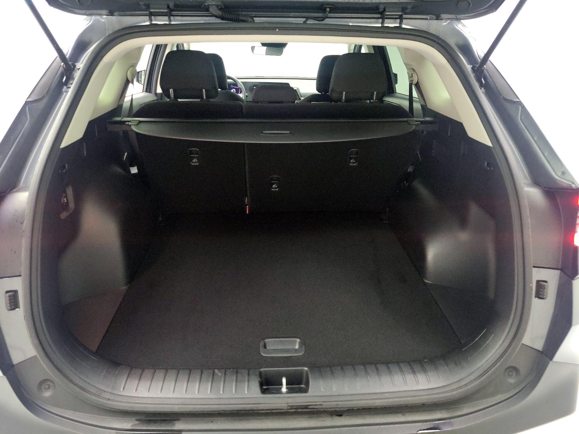 Thumbnail: 2023 Kia Sportage - 20