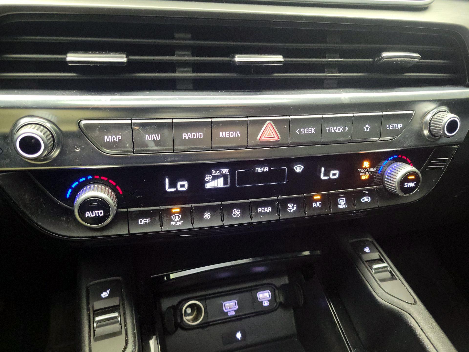 Thumbnail: 2022 Kia Telluride - 17