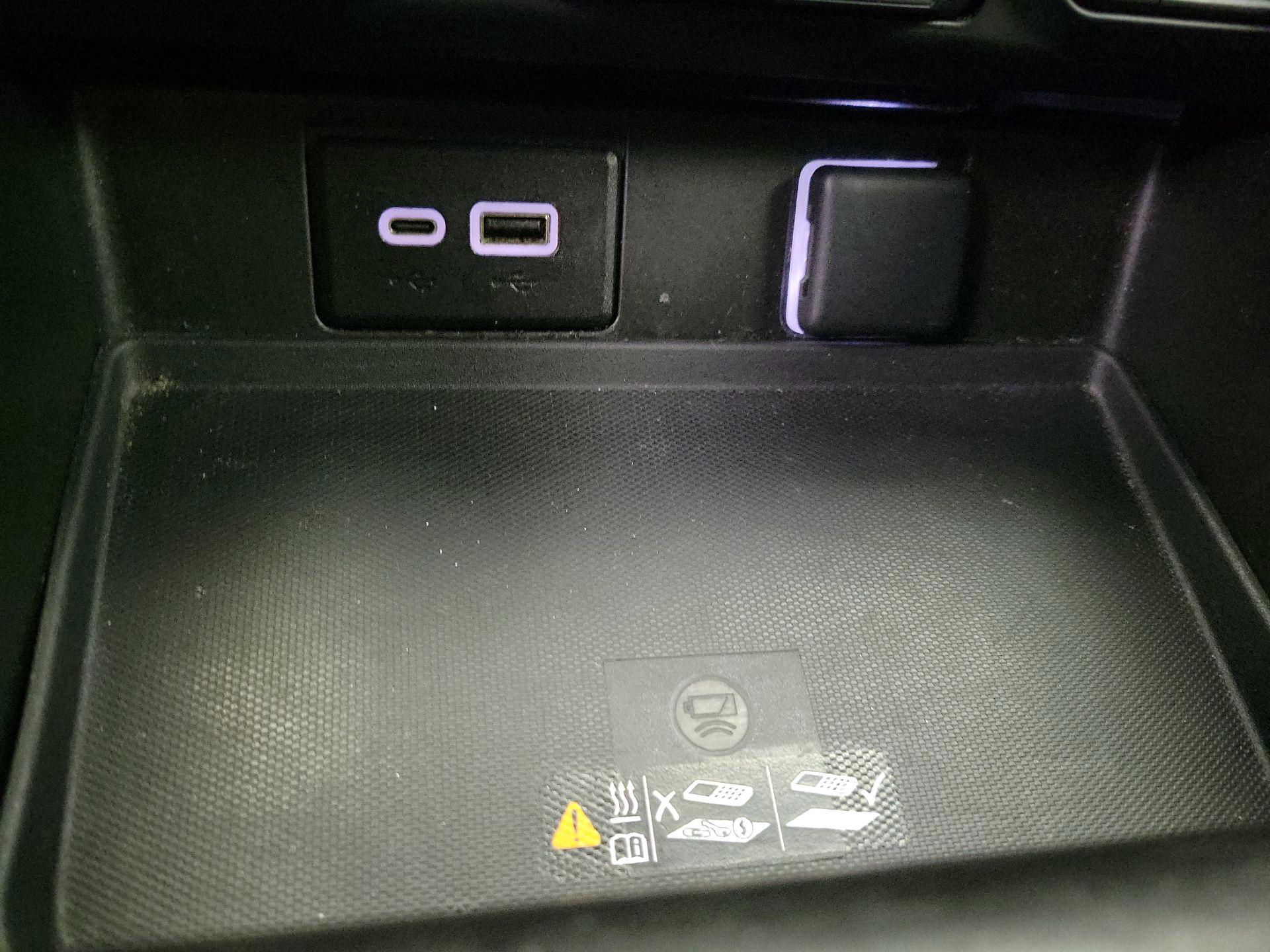 Thumbnail: 2024 Chevrolet Tahoe - 19