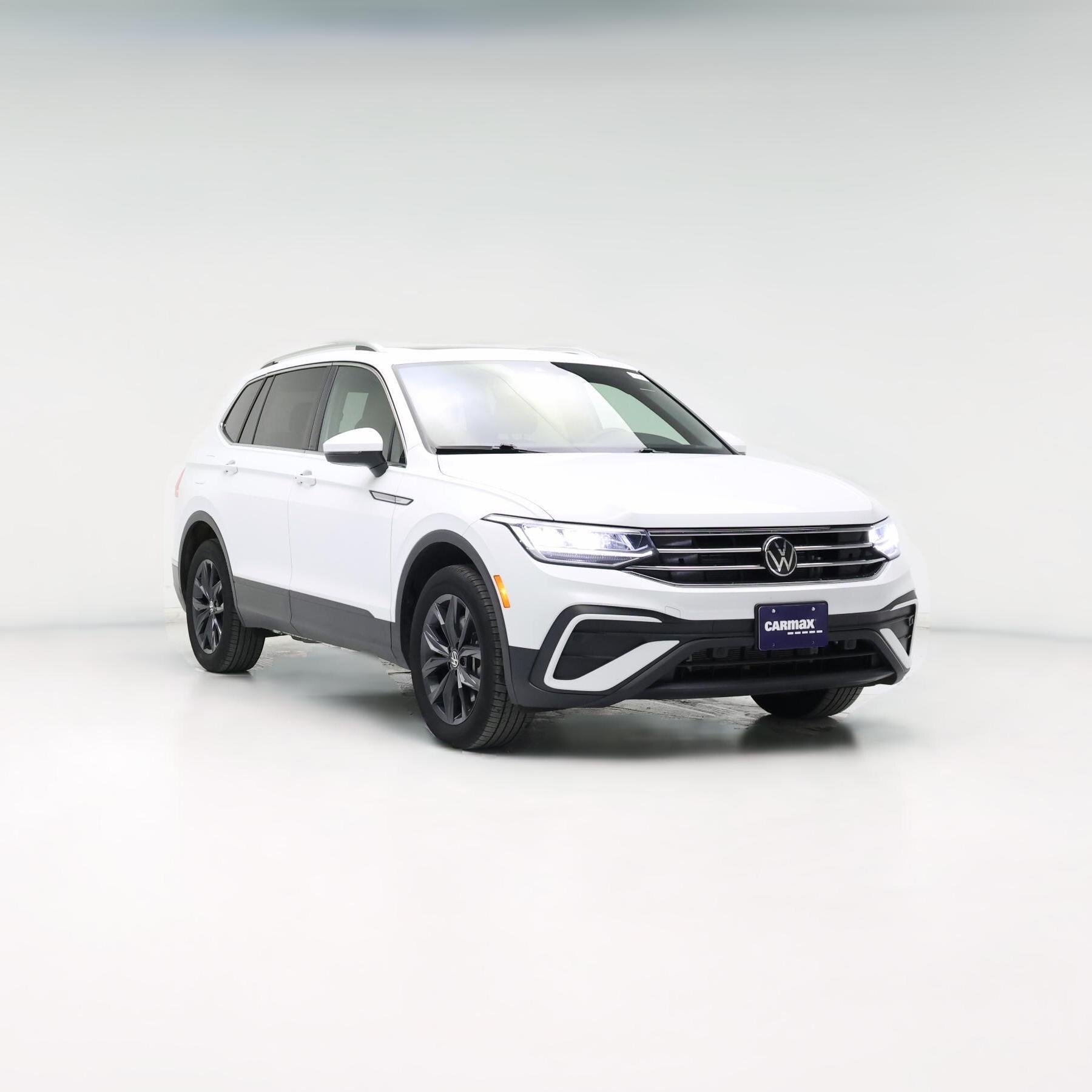 Thumbnail: 2024 Volkswagen Tiguan - 1