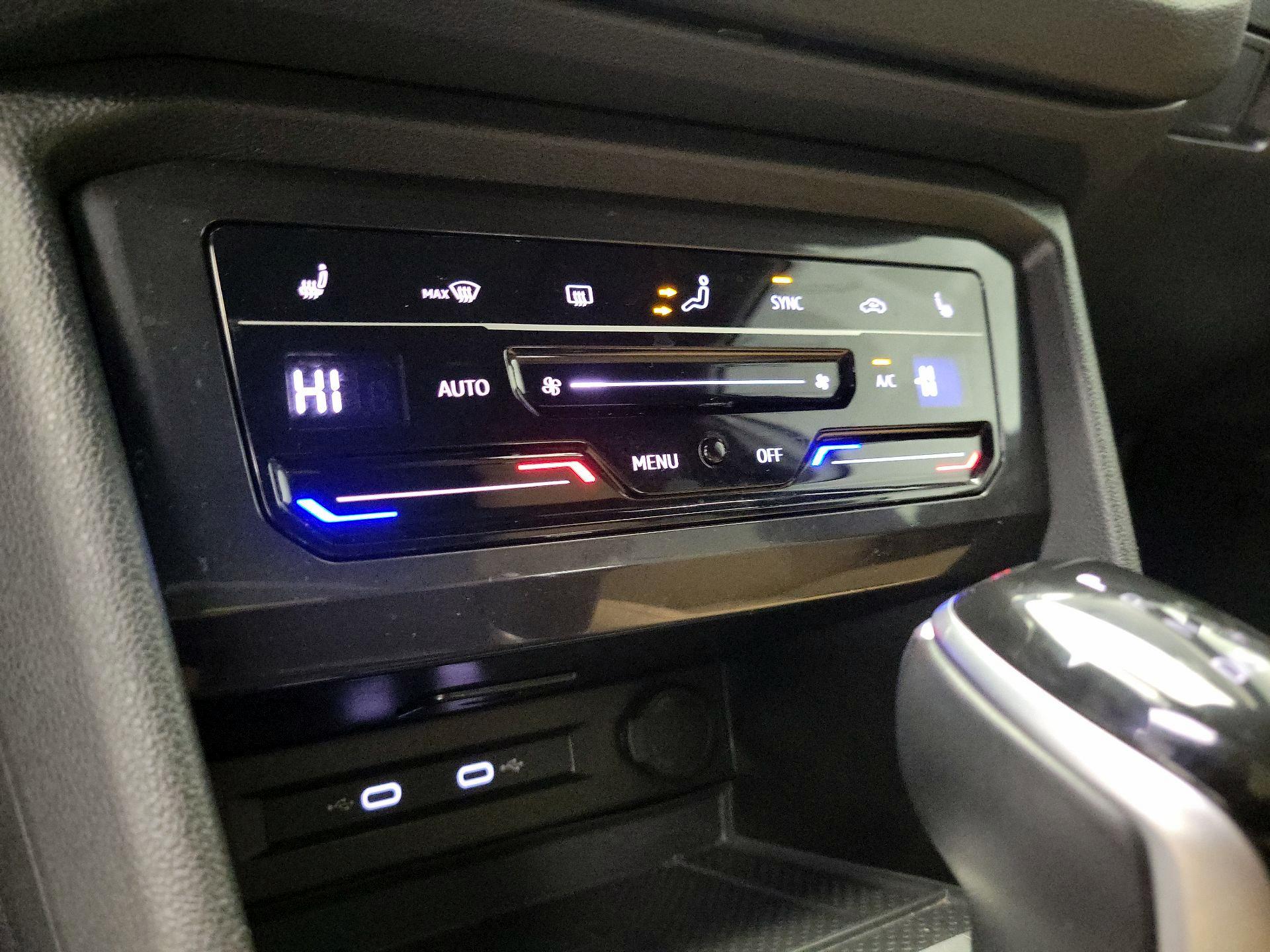 Thumbnail: 2024 Volkswagen Tiguan - 16