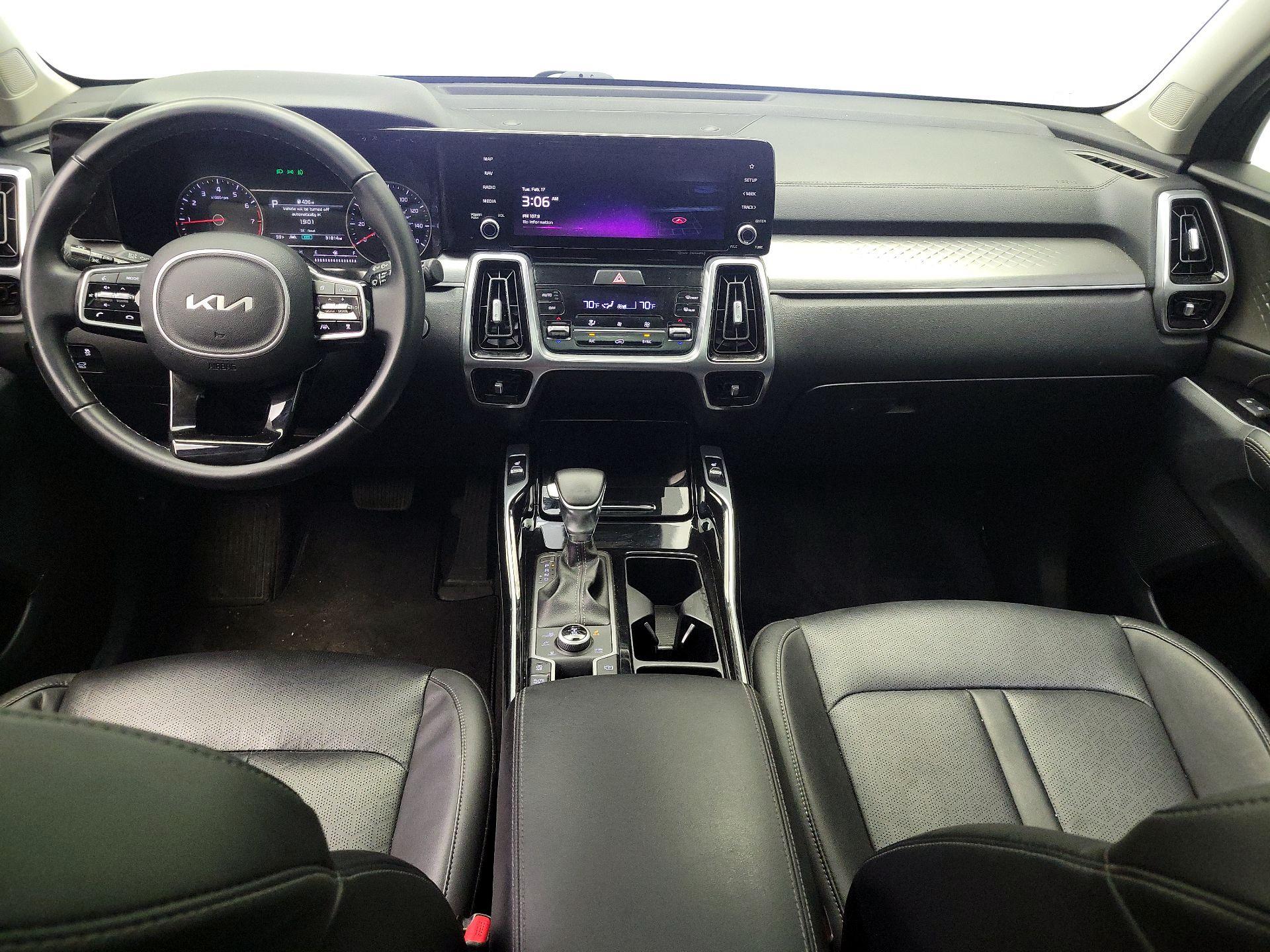 Thumbnail: 2022 Kia Sorento - 9