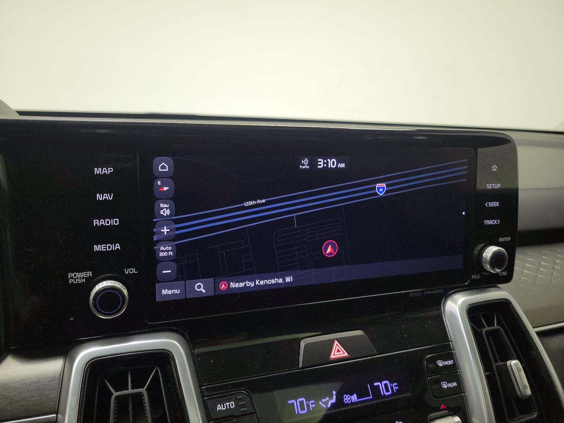 Thumbnail: 2022 Kia Sorento - 14