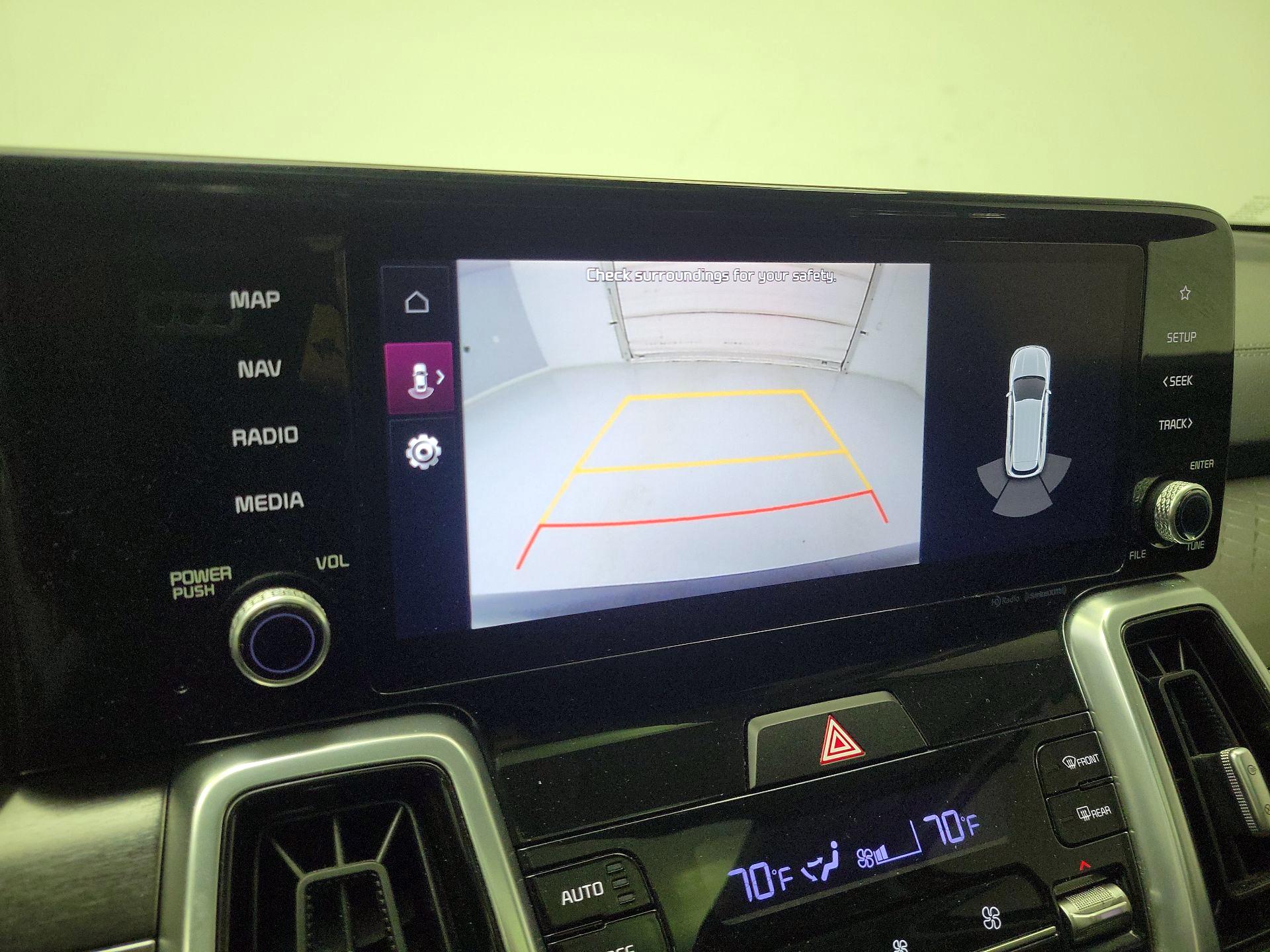 Thumbnail: 2022 Kia Sorento - 15