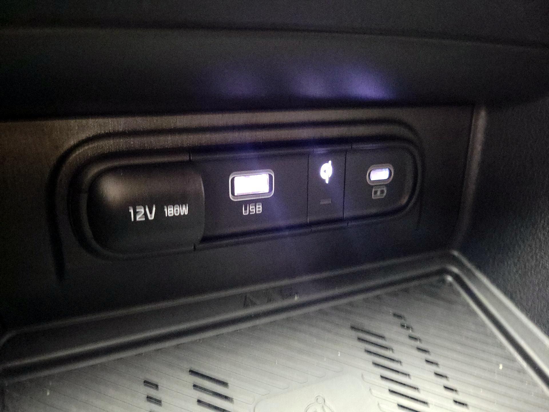 Thumbnail: 2023 Kia Sportage - 18