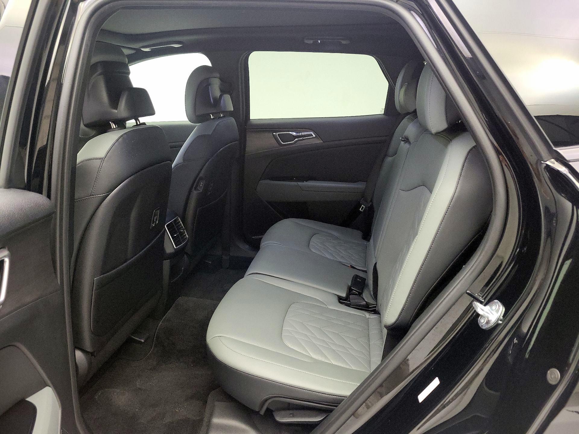 Thumbnail: 2023 Kia Sportage - 20