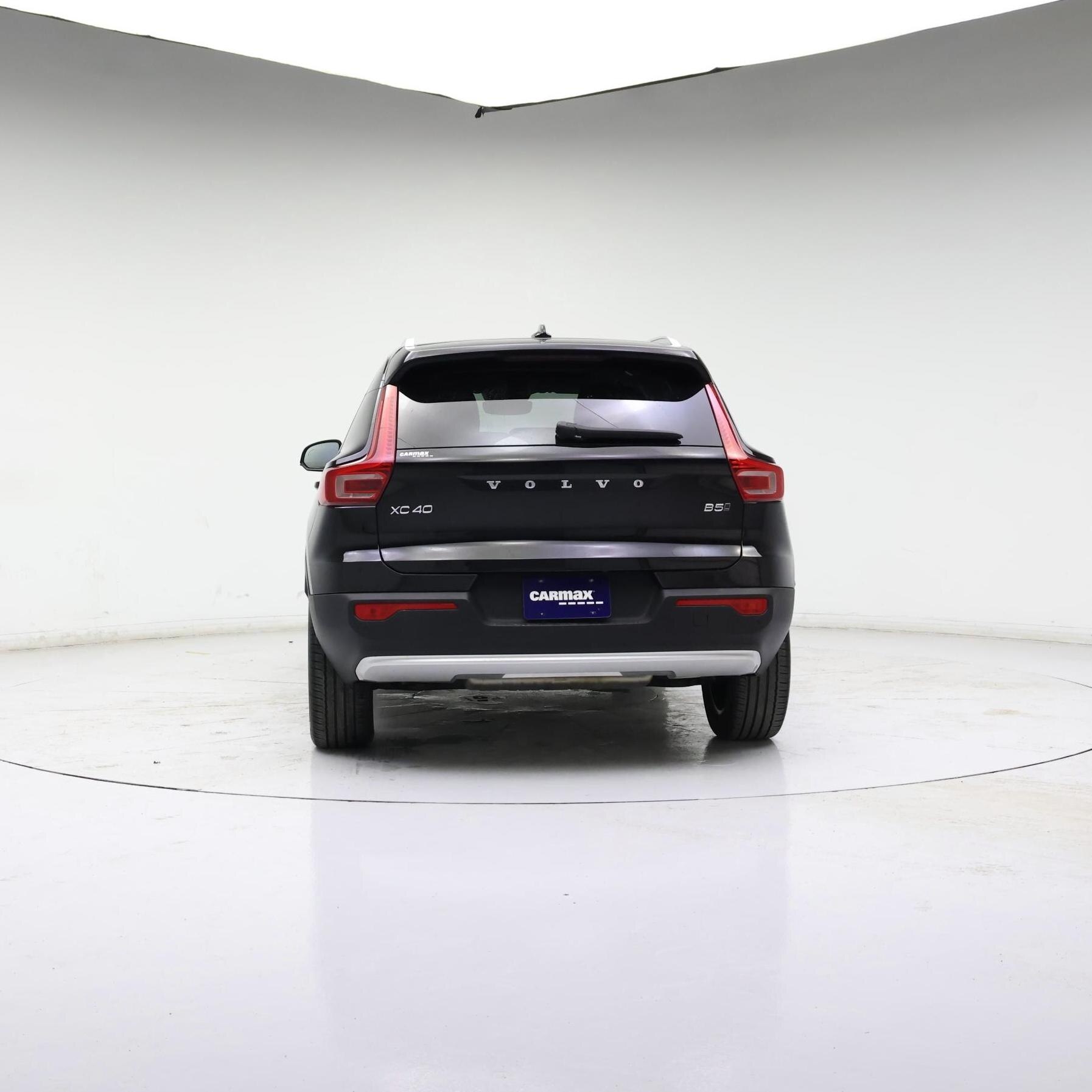 Thumbnail: 2023 Volvo XC40 - 6