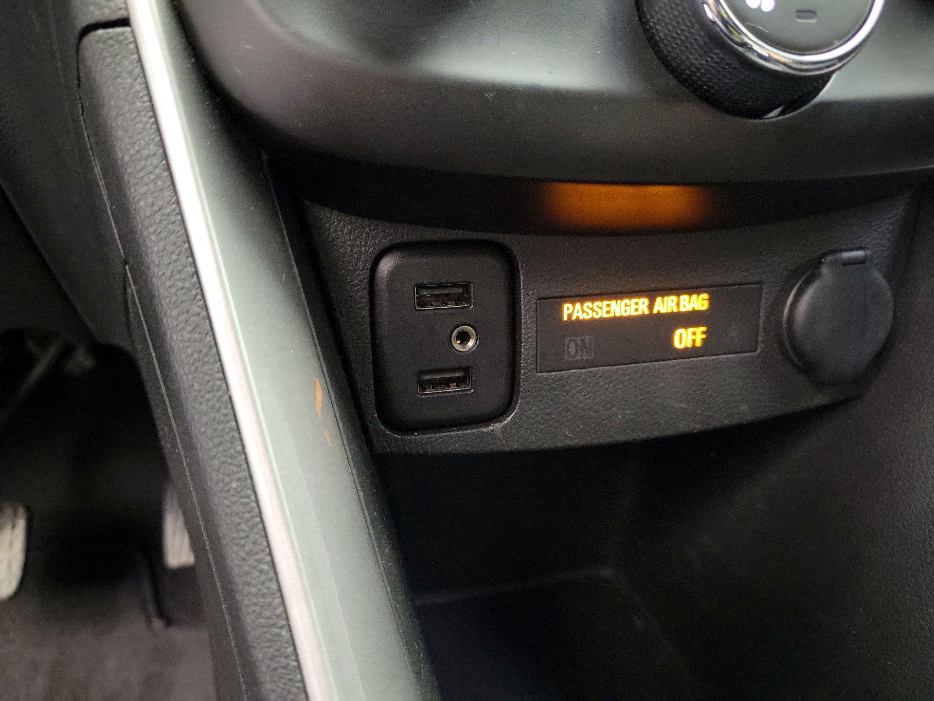 Thumbnail: 2021 Chevrolet Trax - 18