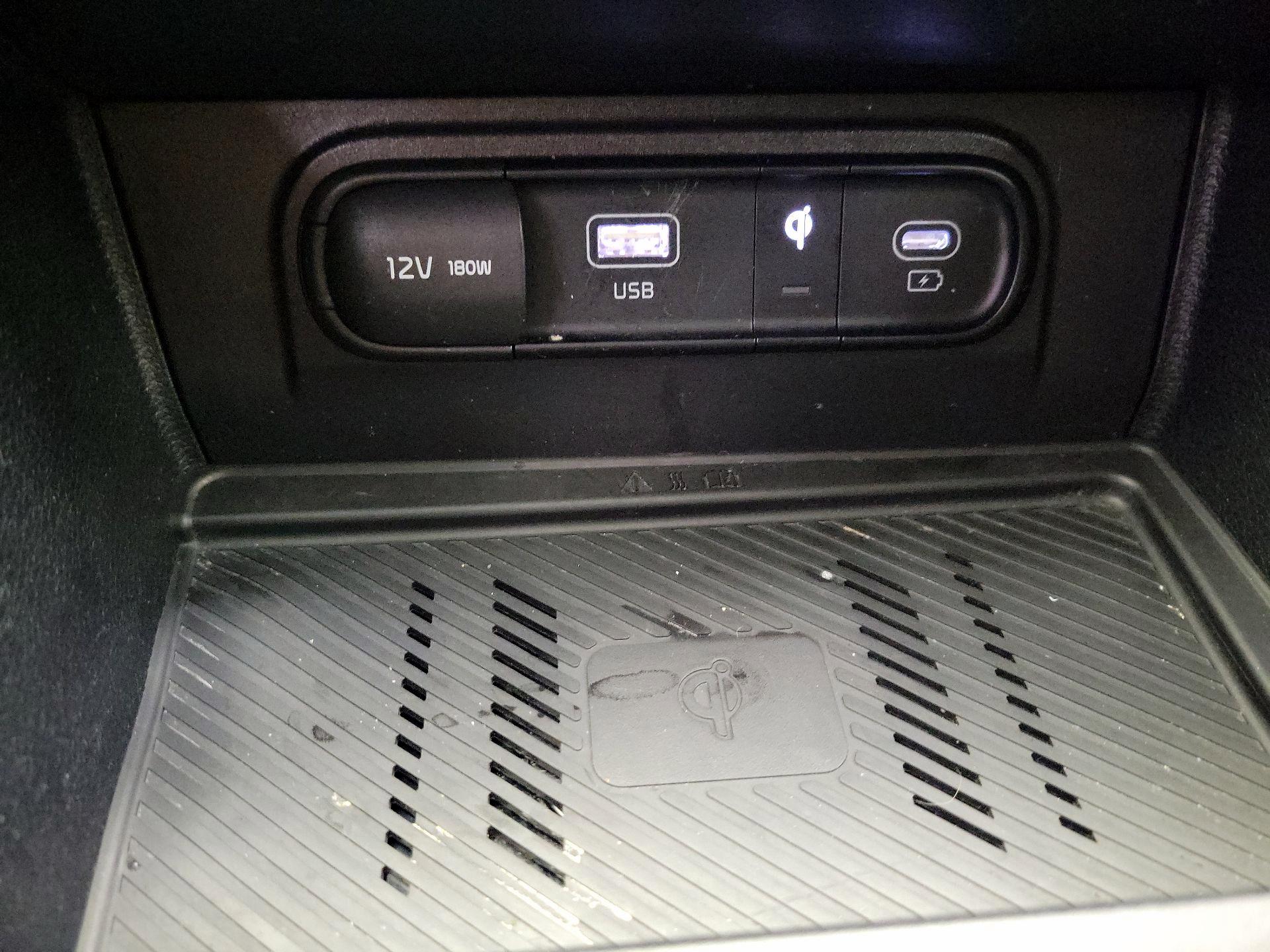 Thumbnail: 2023 Kia Sportage - 19