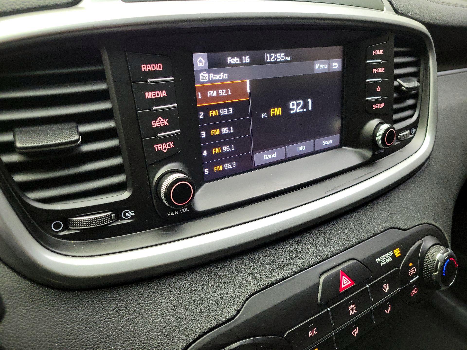 Thumbnail: 2020 Kia Sorento - 15