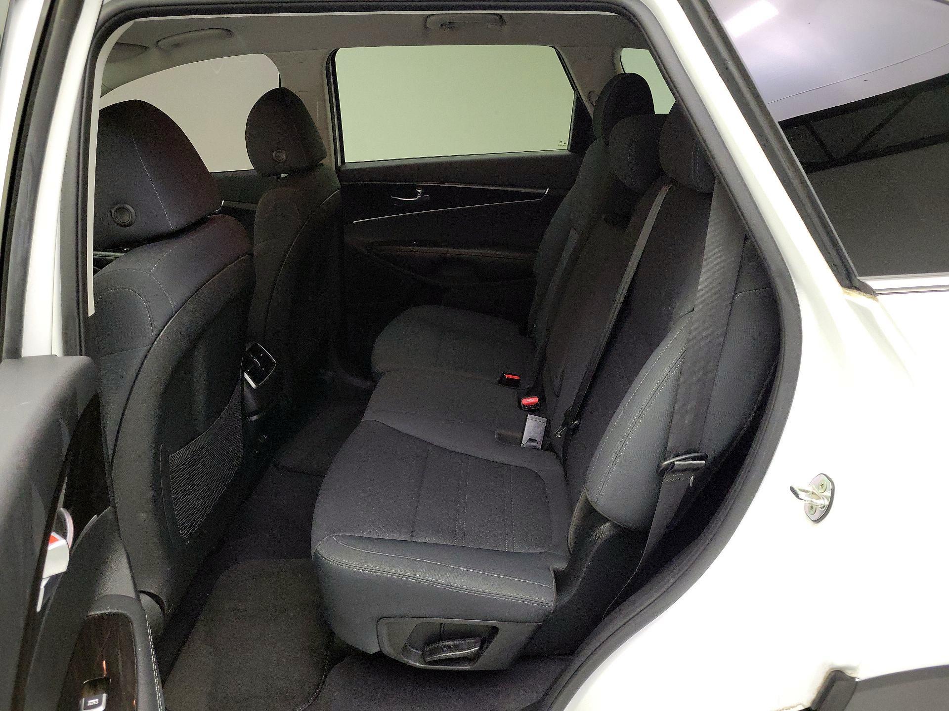 Thumbnail: 2020 Kia Sorento - 19