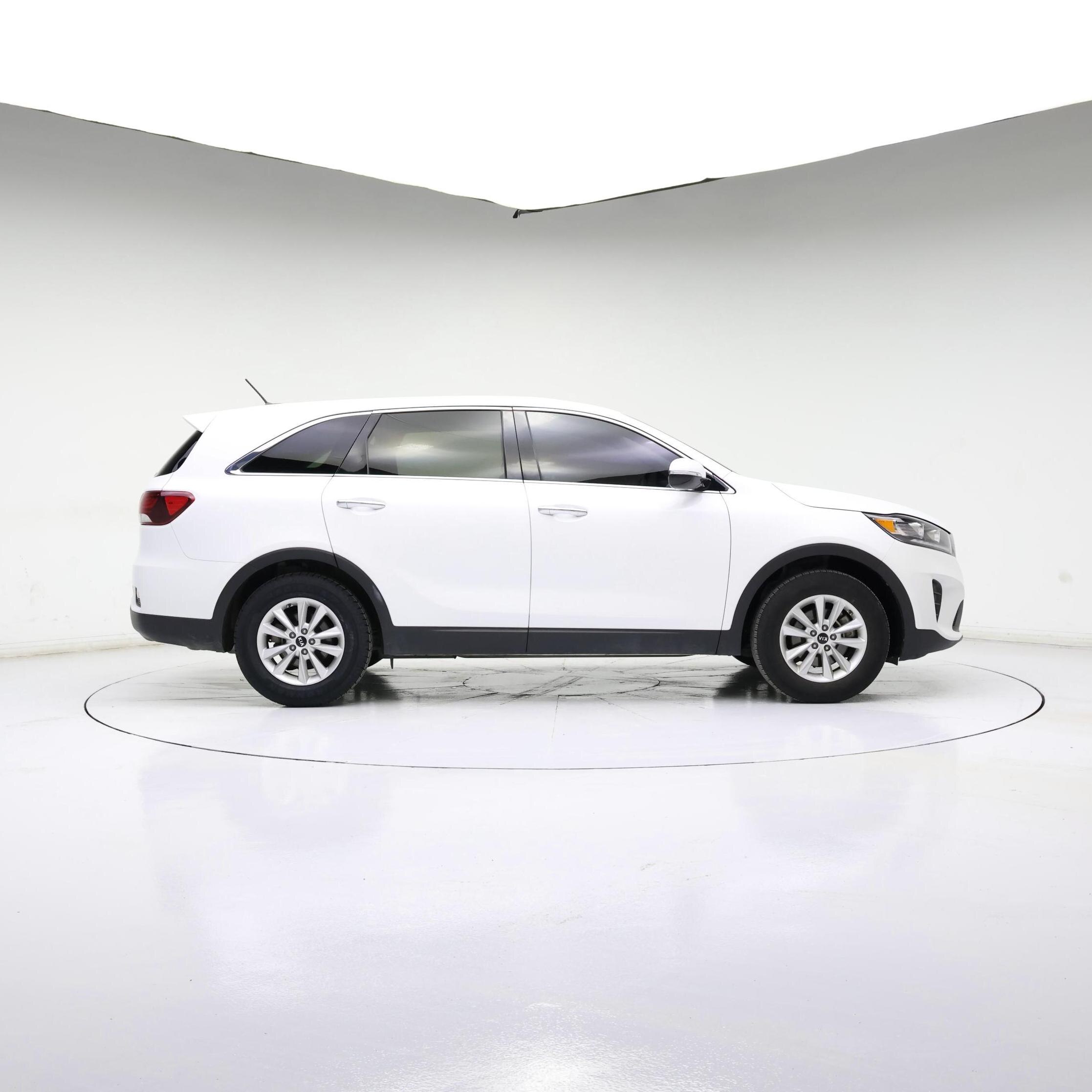 Thumbnail: 2020 Kia Sorento - 7